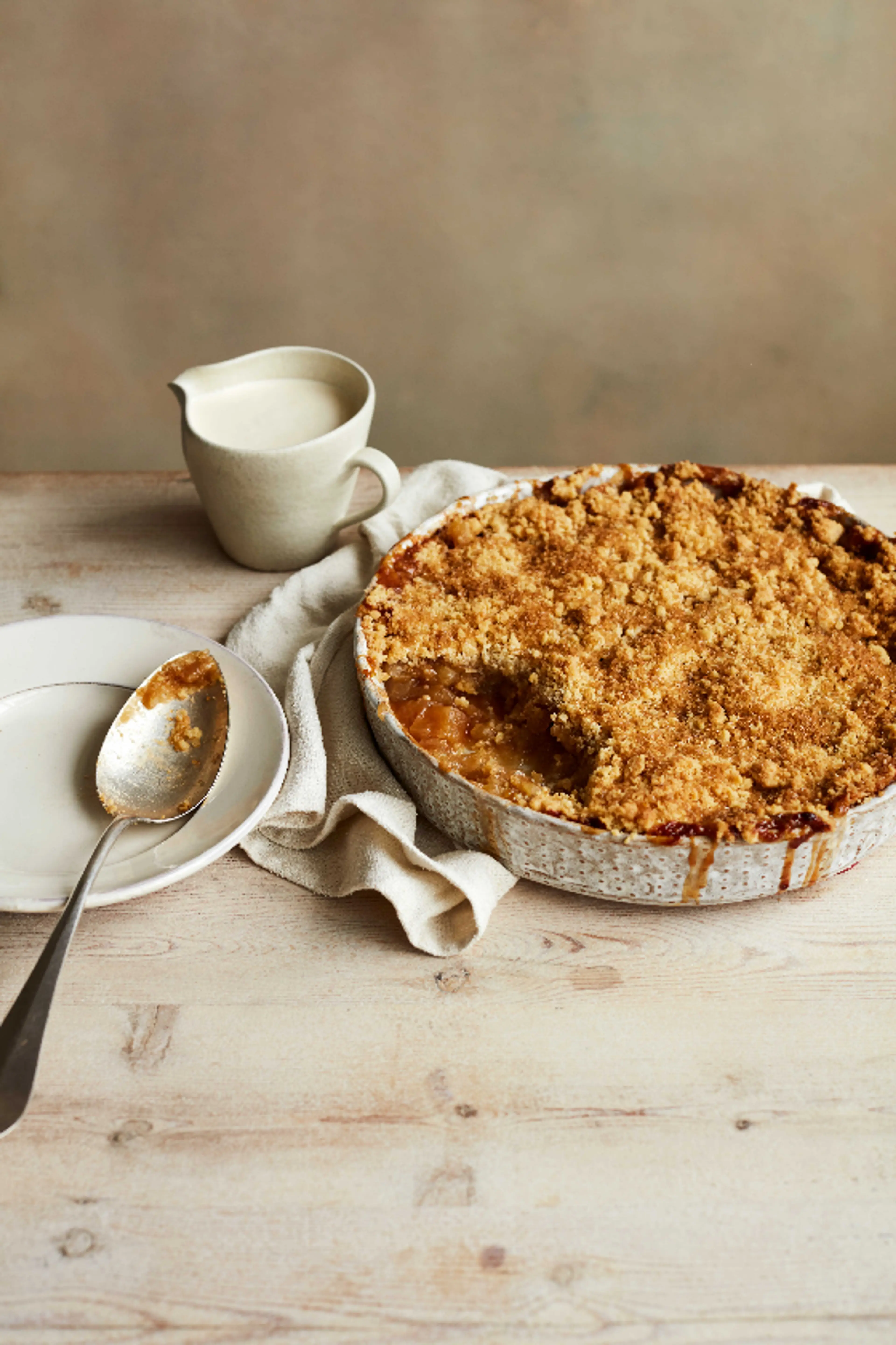 Mary Berry's Apple Crumble