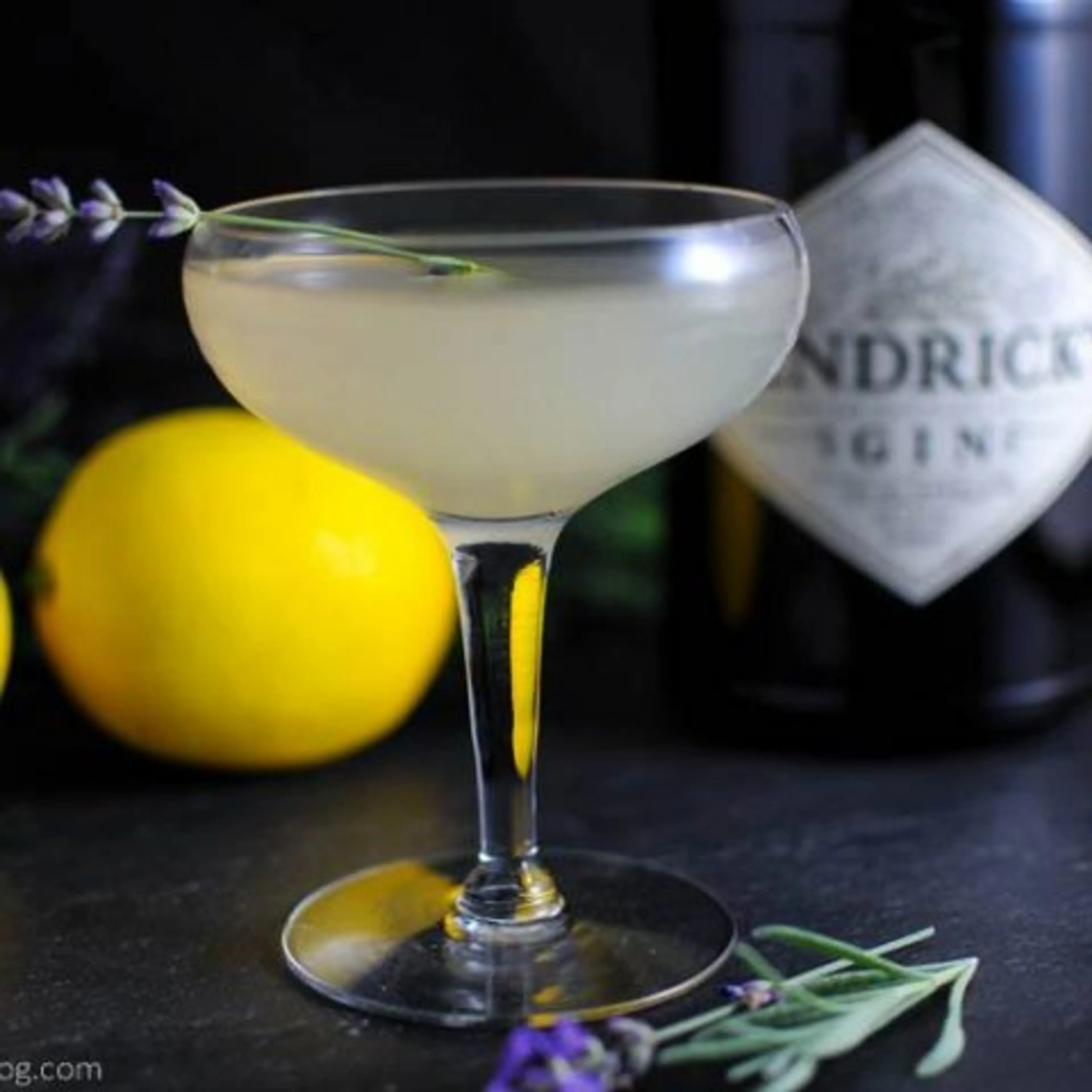 Lavender Bee's Knees - A Gin Cocktail