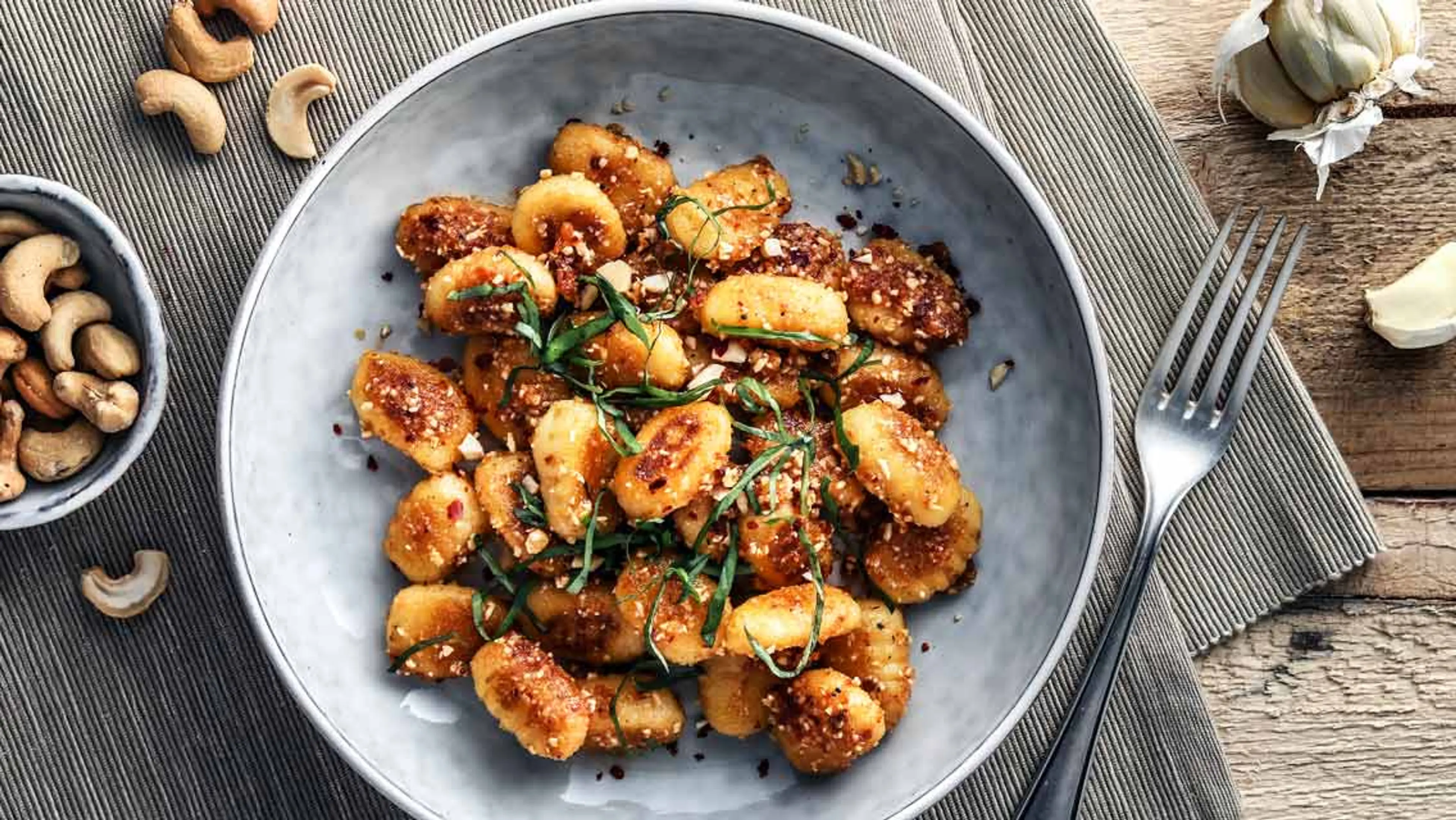 Gnocchi mit Crunchy Cashew-Pesto