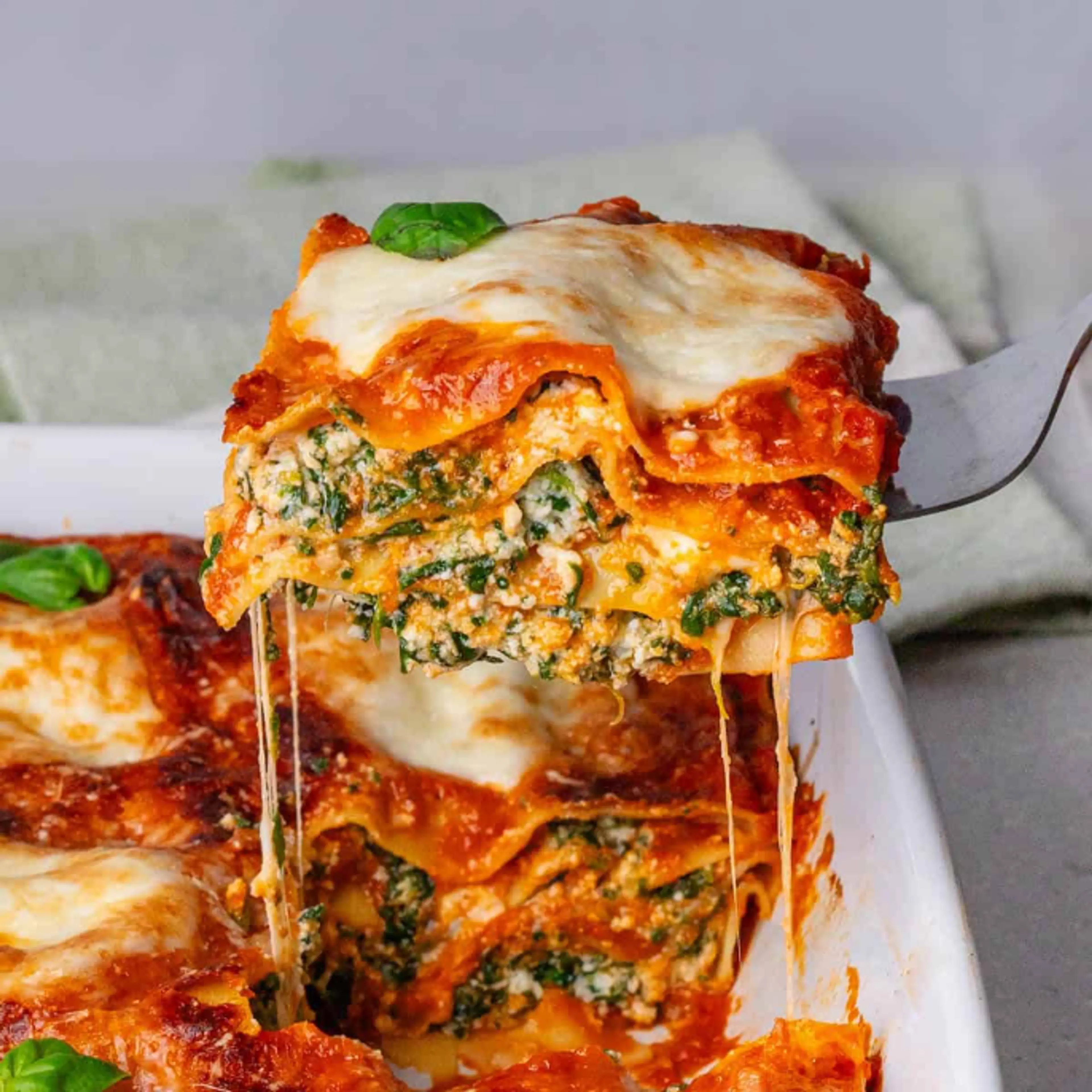Ultimate Spinach Lasagna (3 Cheeses)