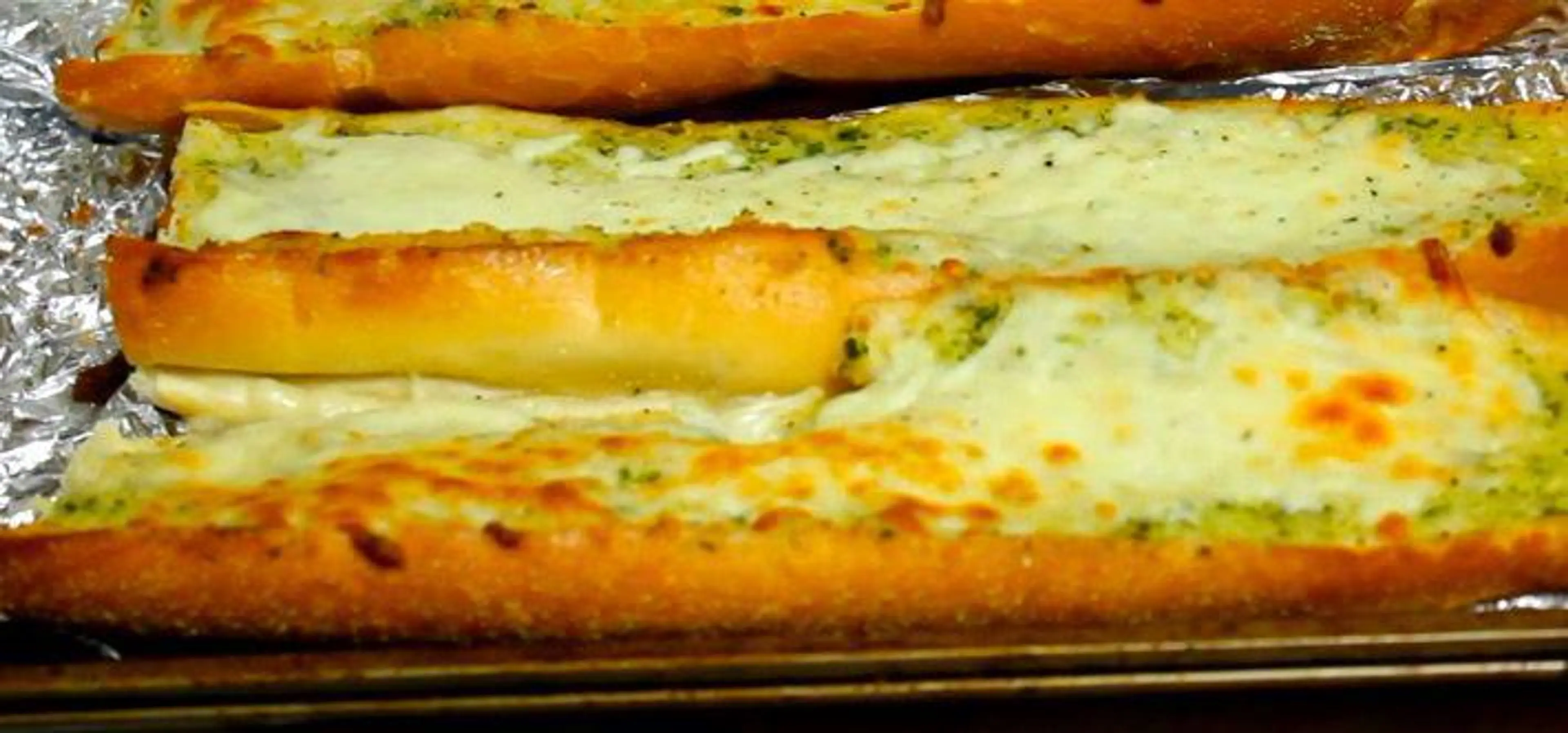 Easy Cheesy Garlic Bread