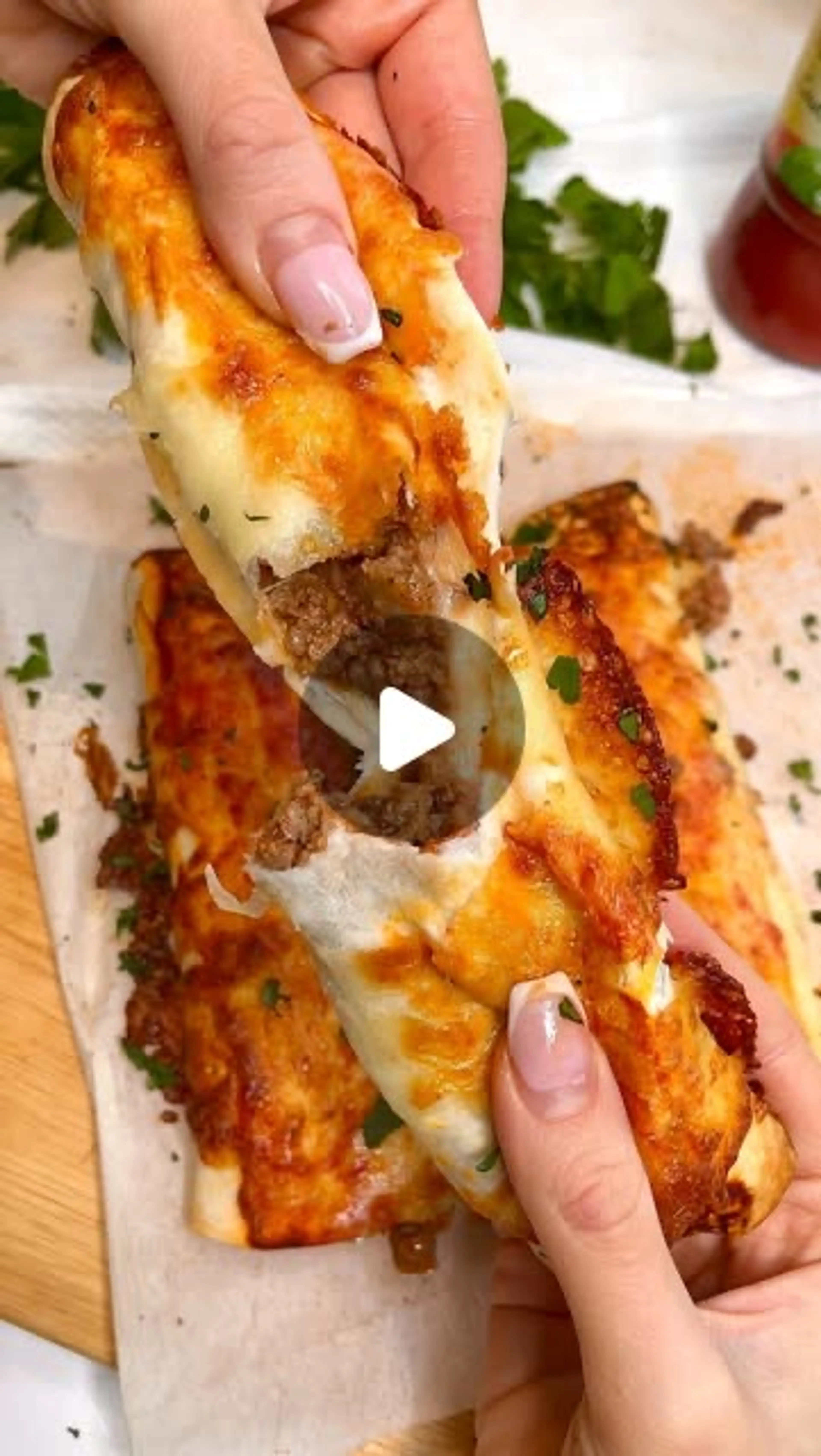 Cheesy Beef Lasagna Rolls