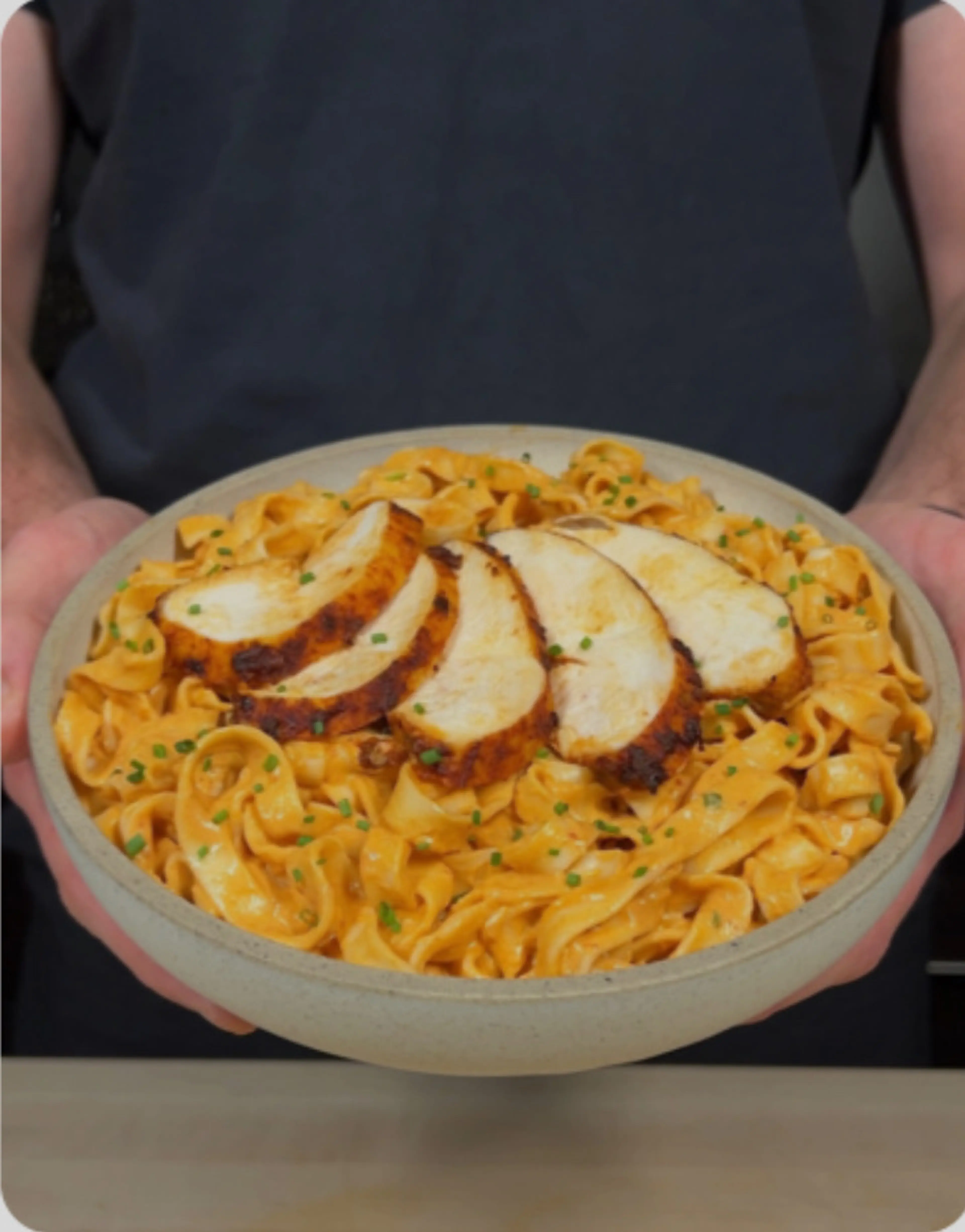 HONEY CHIPOTLE CHICKEN PASTA