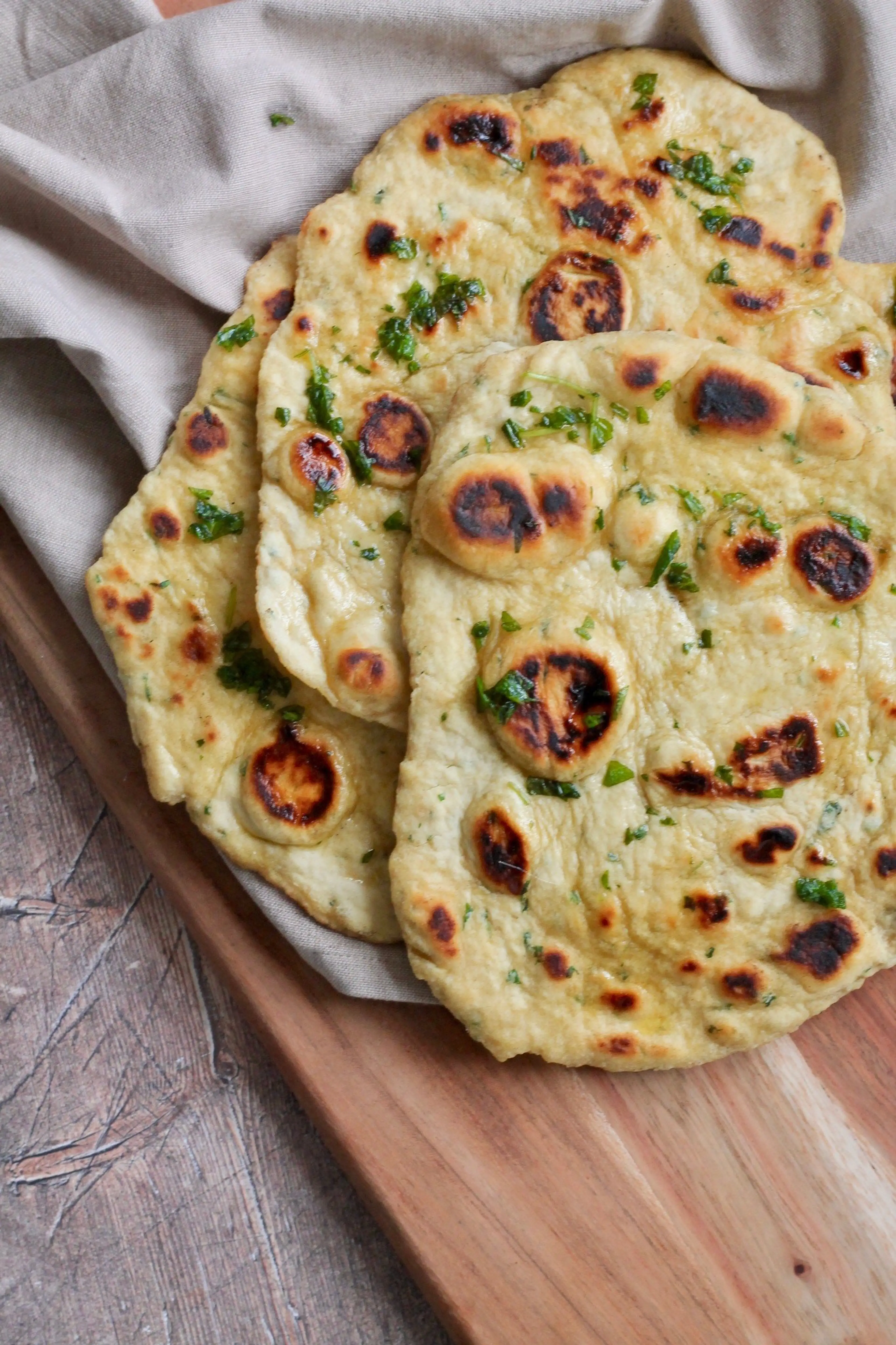 Naanbrød med hvidløg