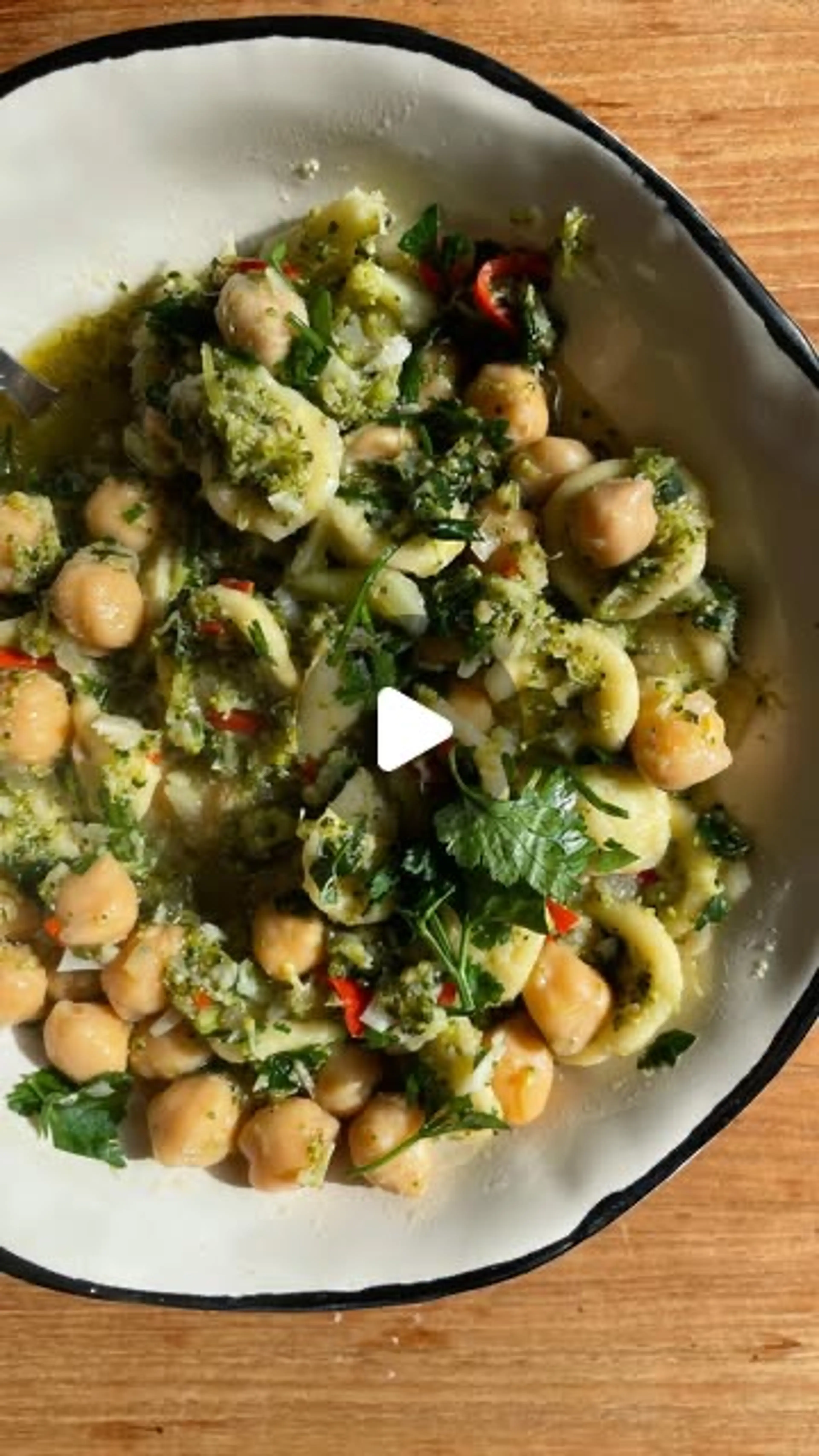 Chickpea And Broccoli Pasta