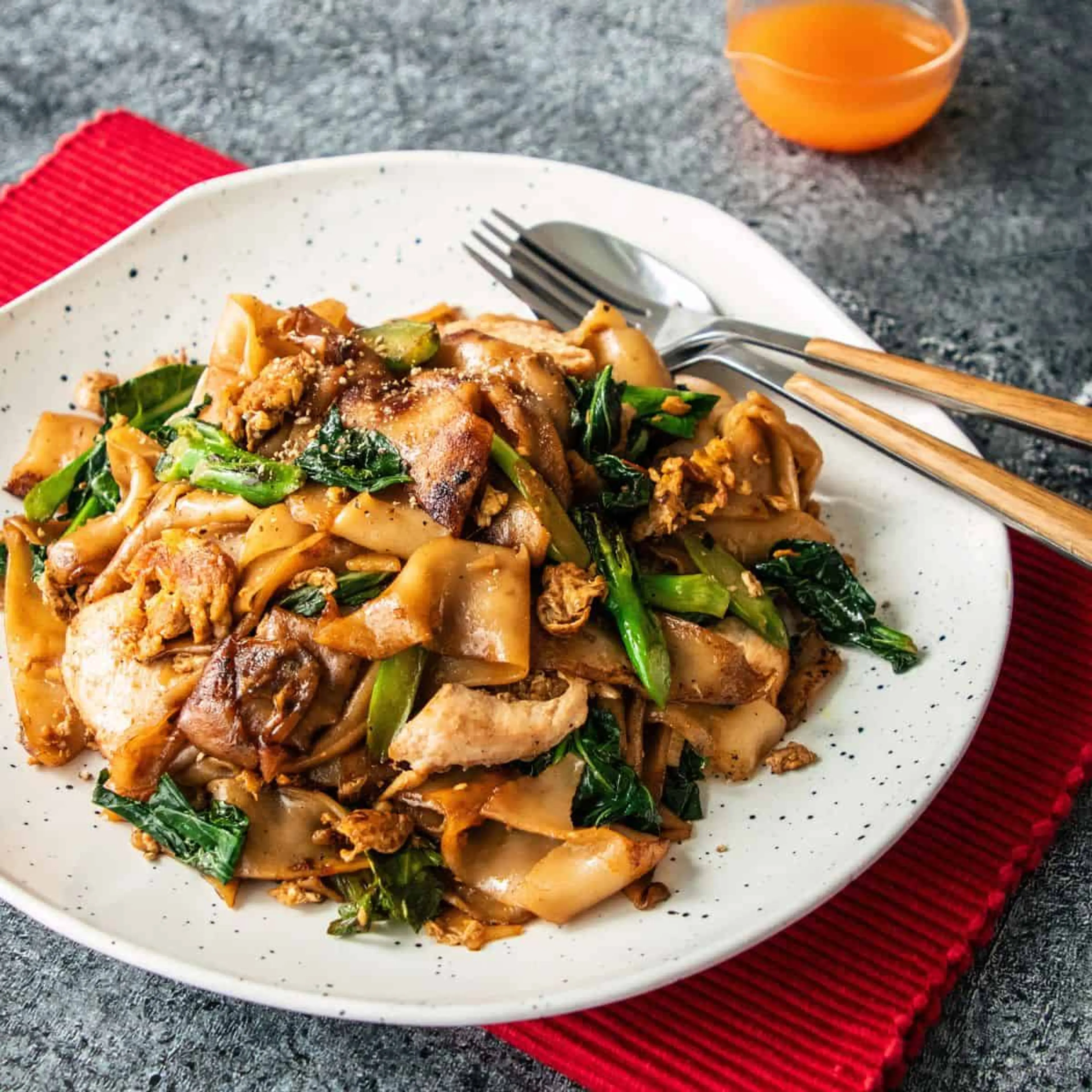 Authentic Thai Pad See Ew ผัดซีอิ้ว