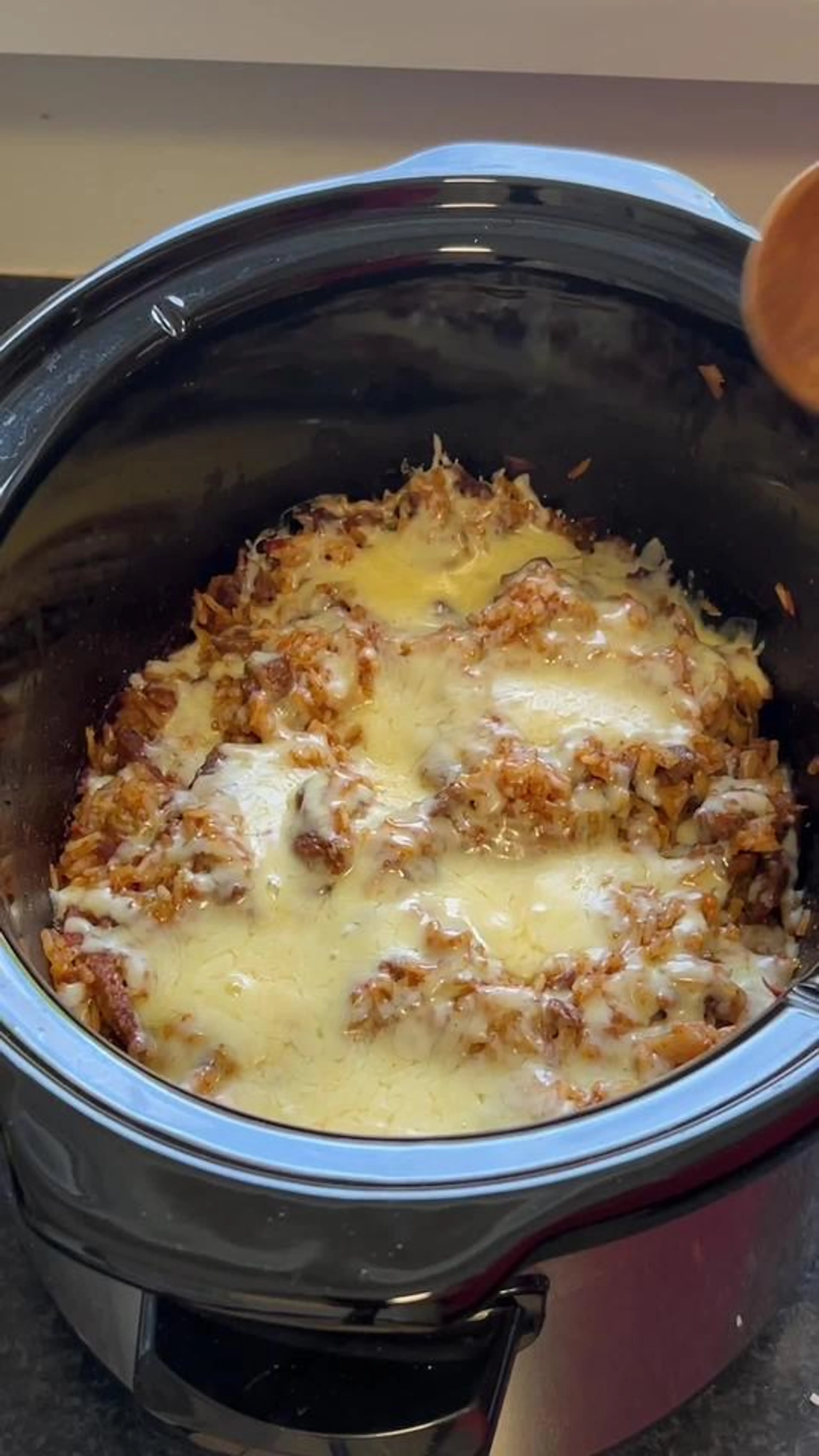 Slow Cooker Cheesy Beef Rice