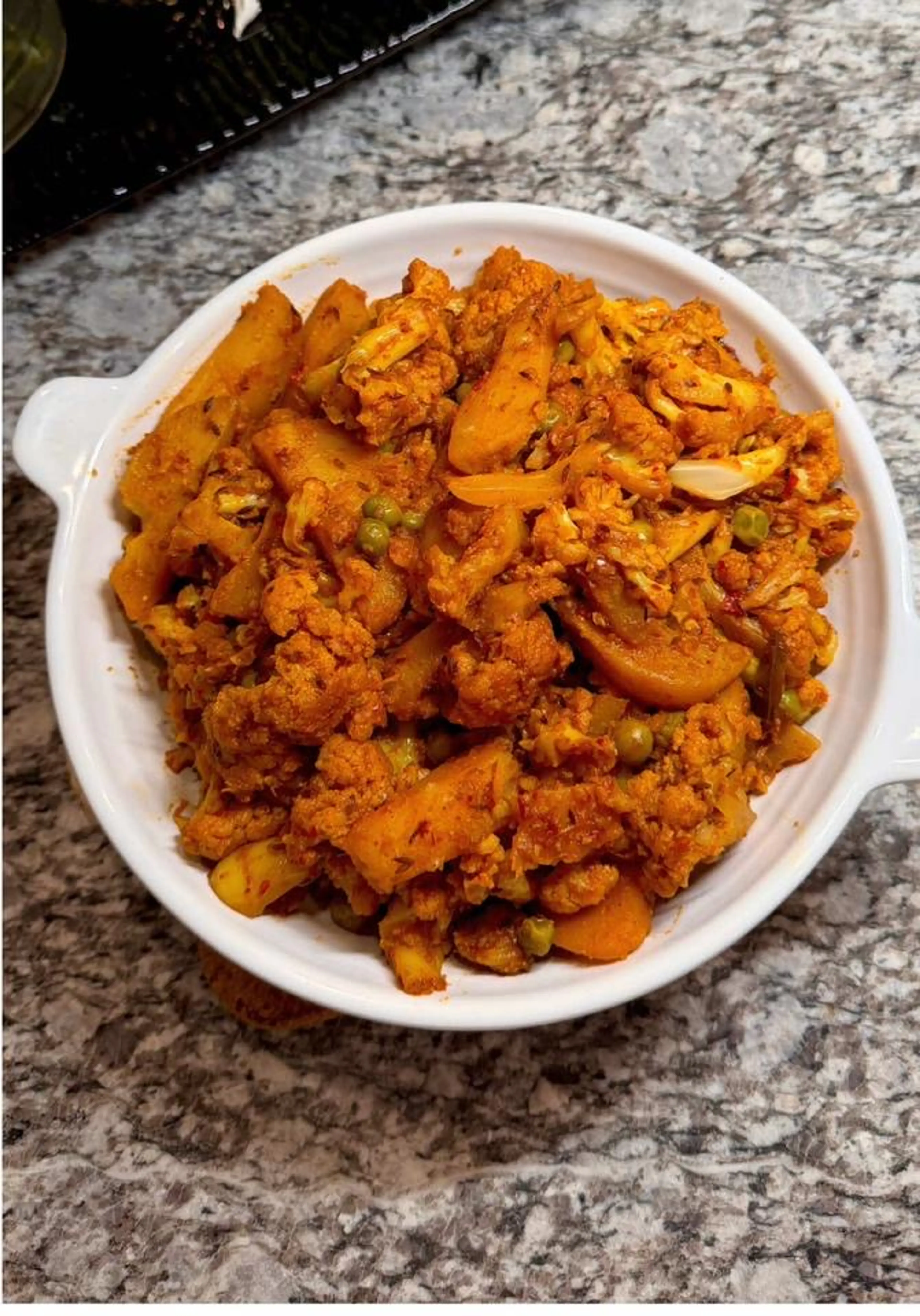 Cauliflower & Potatoes Stir Fry with Bengali Dry Roasted Spi