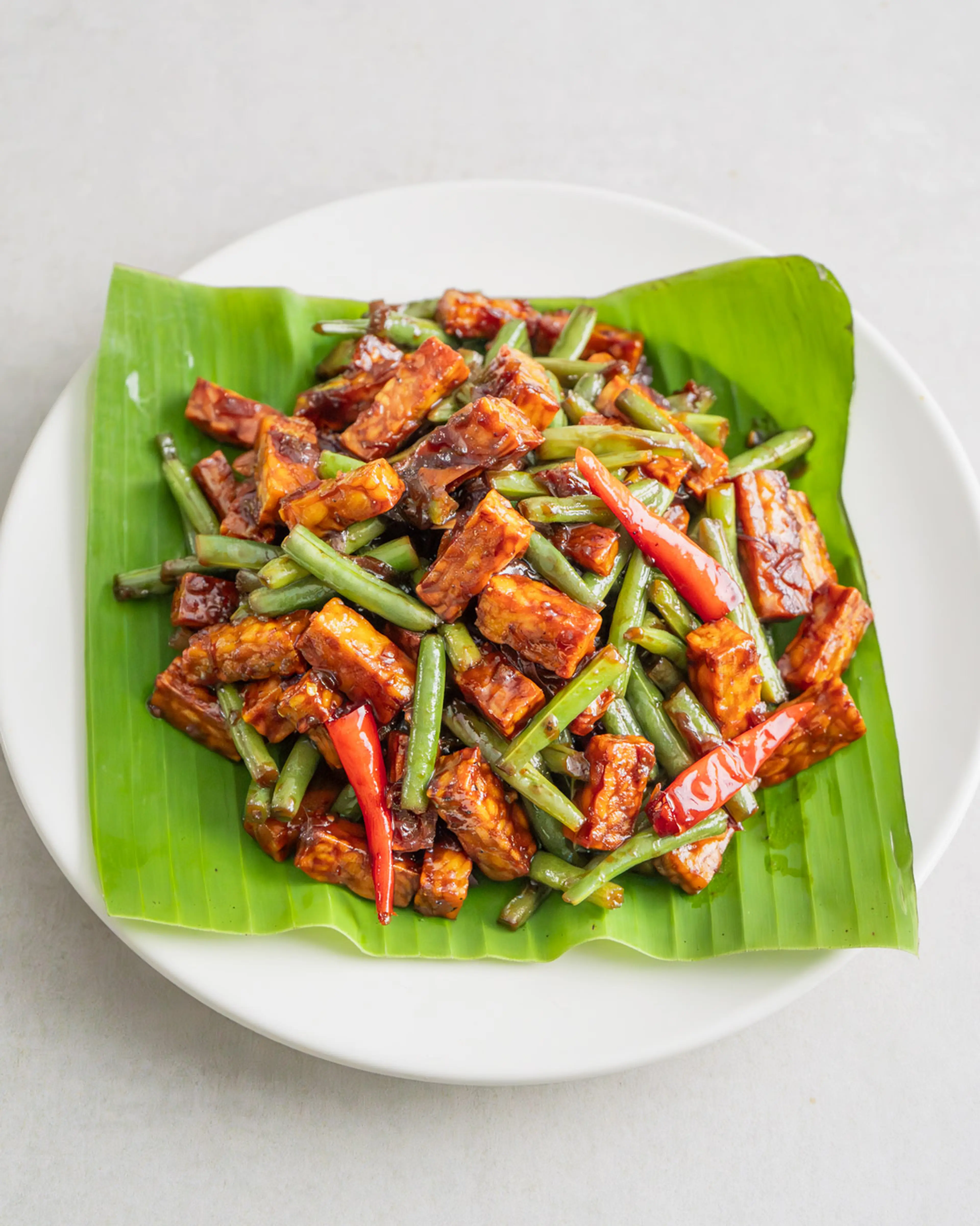 Bean Tempe Orek (Stir-Fried Sweet and Spicy Tempeh with Bean