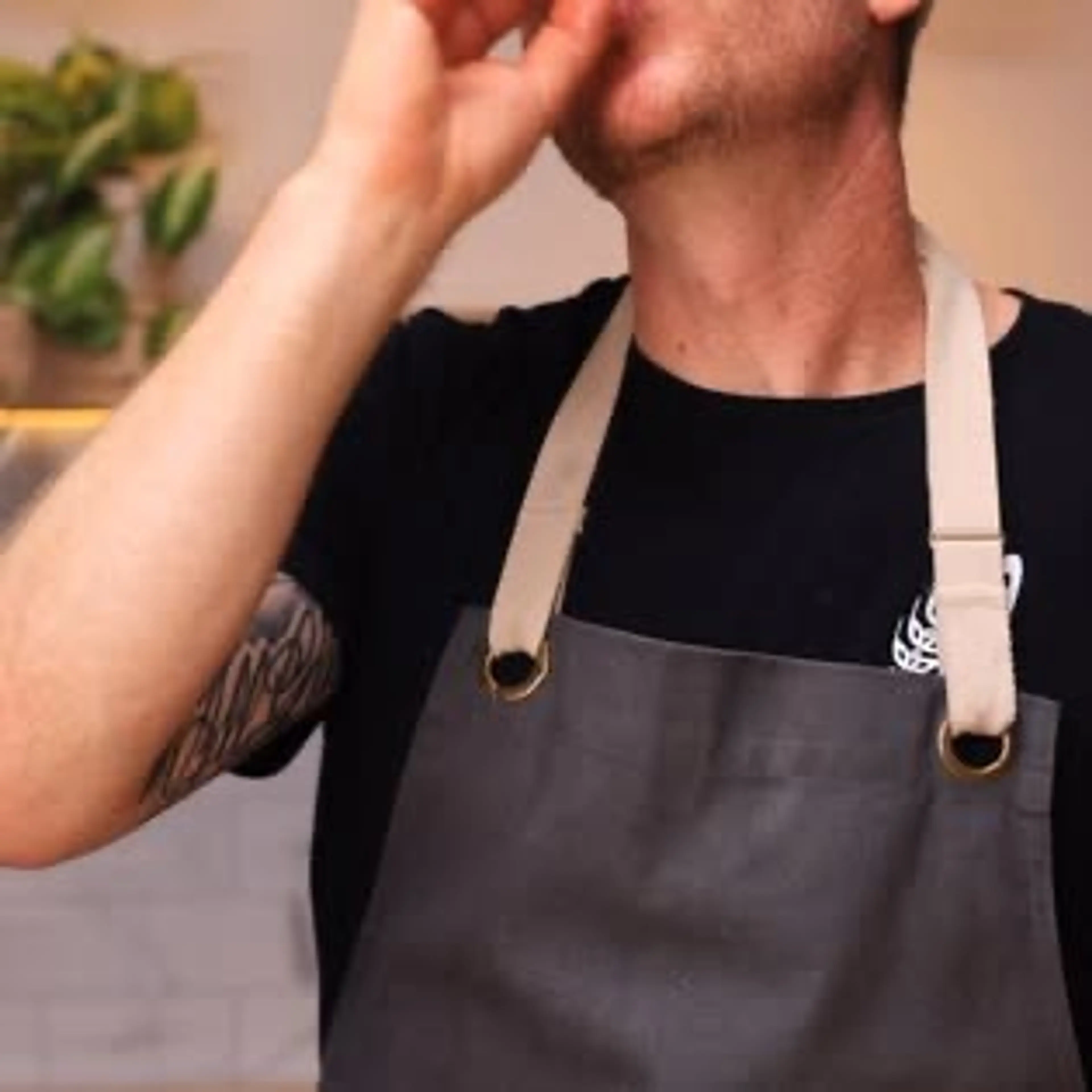 Garlic Shallot Butter Chicken — Crispy Seared Chicken Thighs