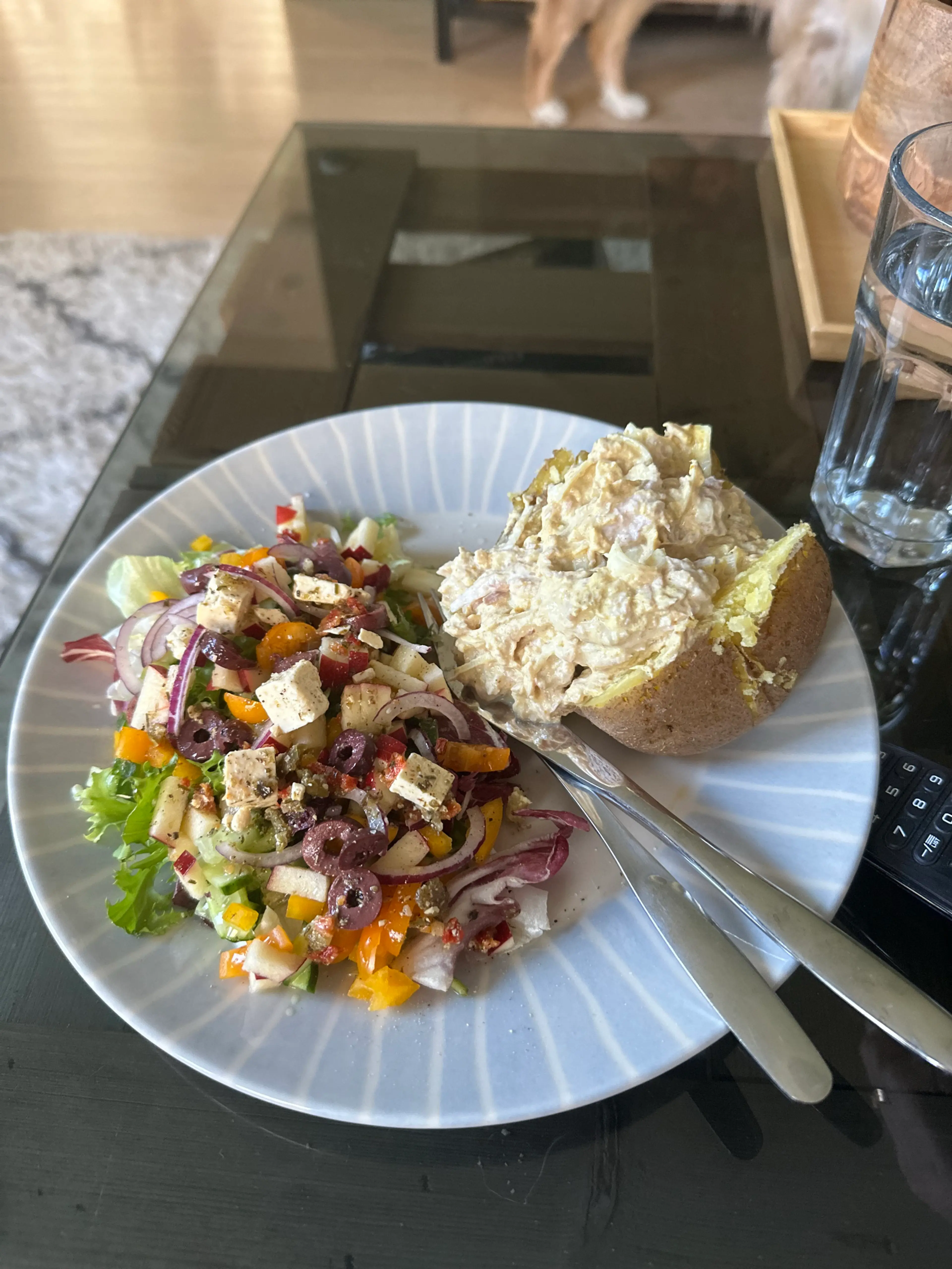 Bakad potatis med tonfiskröra