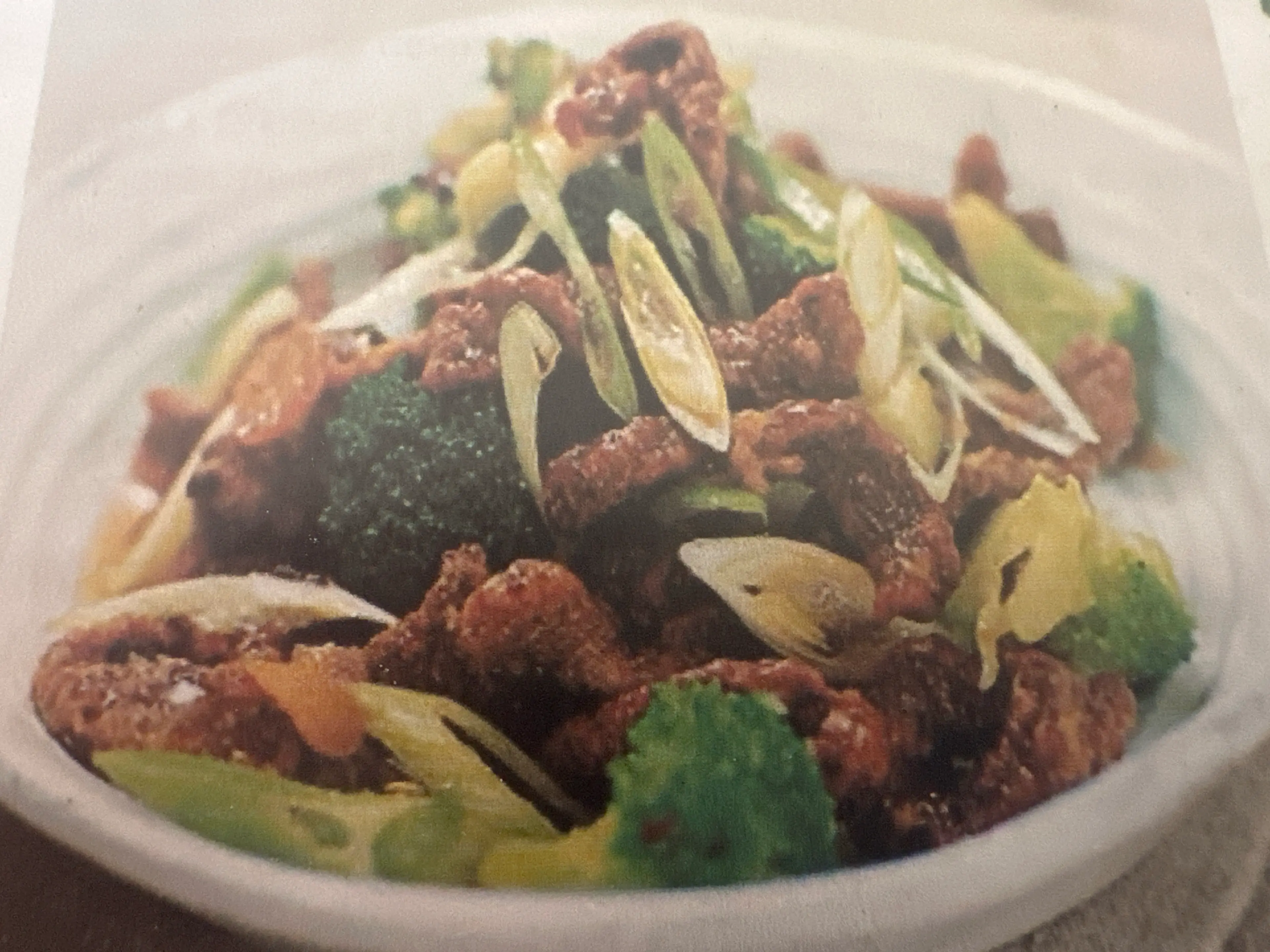 Crispy chilli beef with broccoli