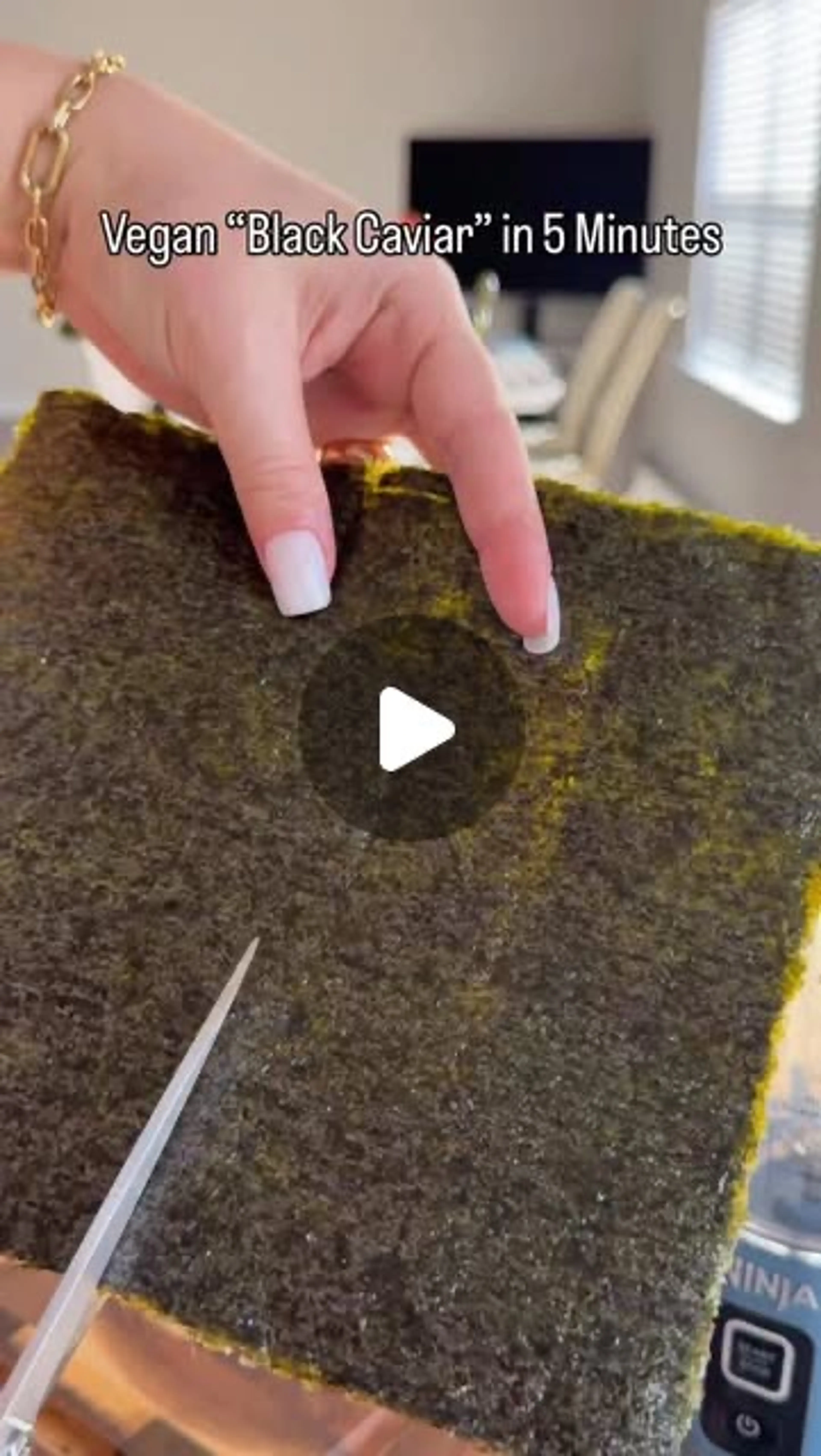 Vega  “caviar” Is Made from Nori, Chia, Soy Sauce