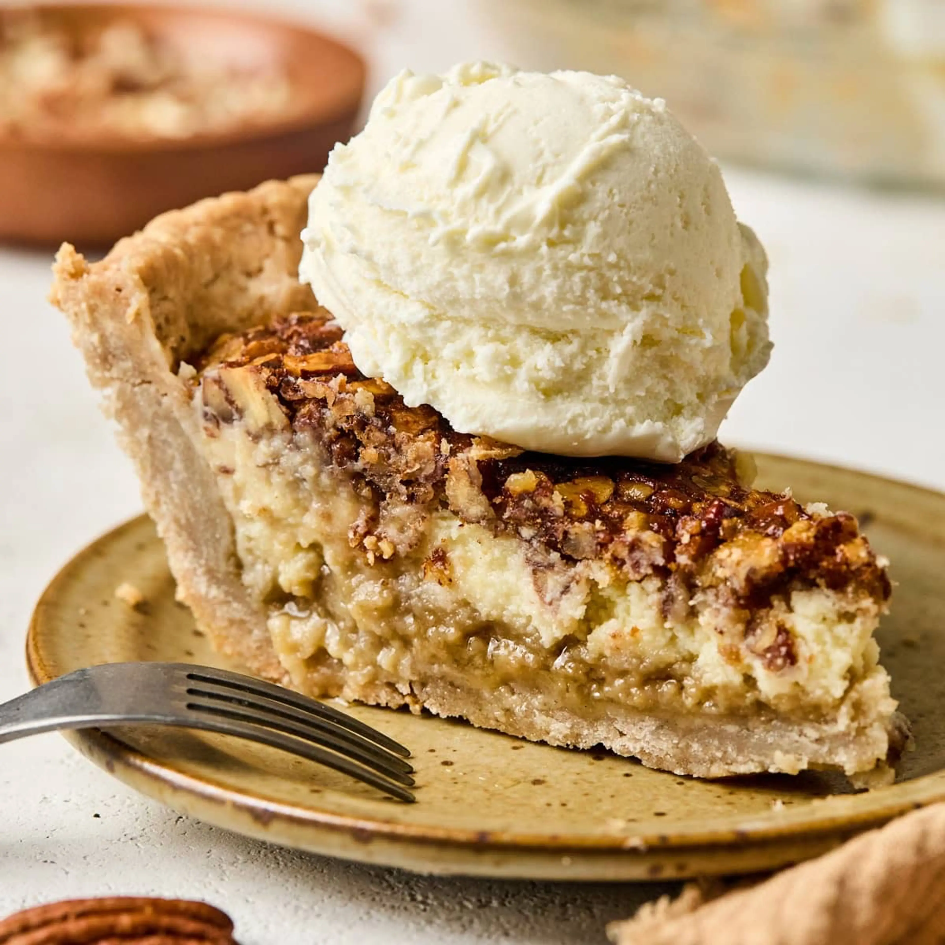 The Best Creamy Pecan Pie Recipe
