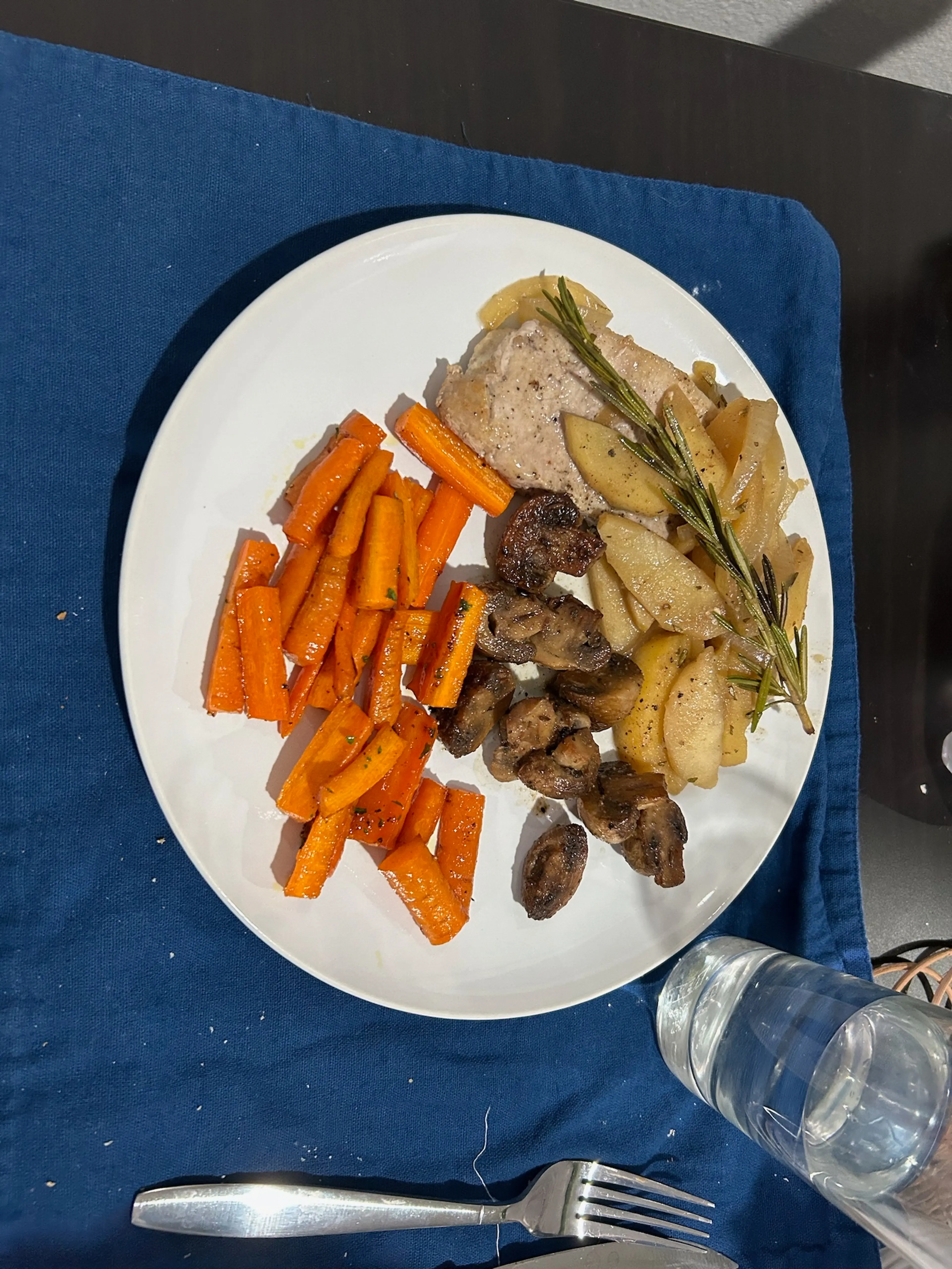 Pork Chops with Apples