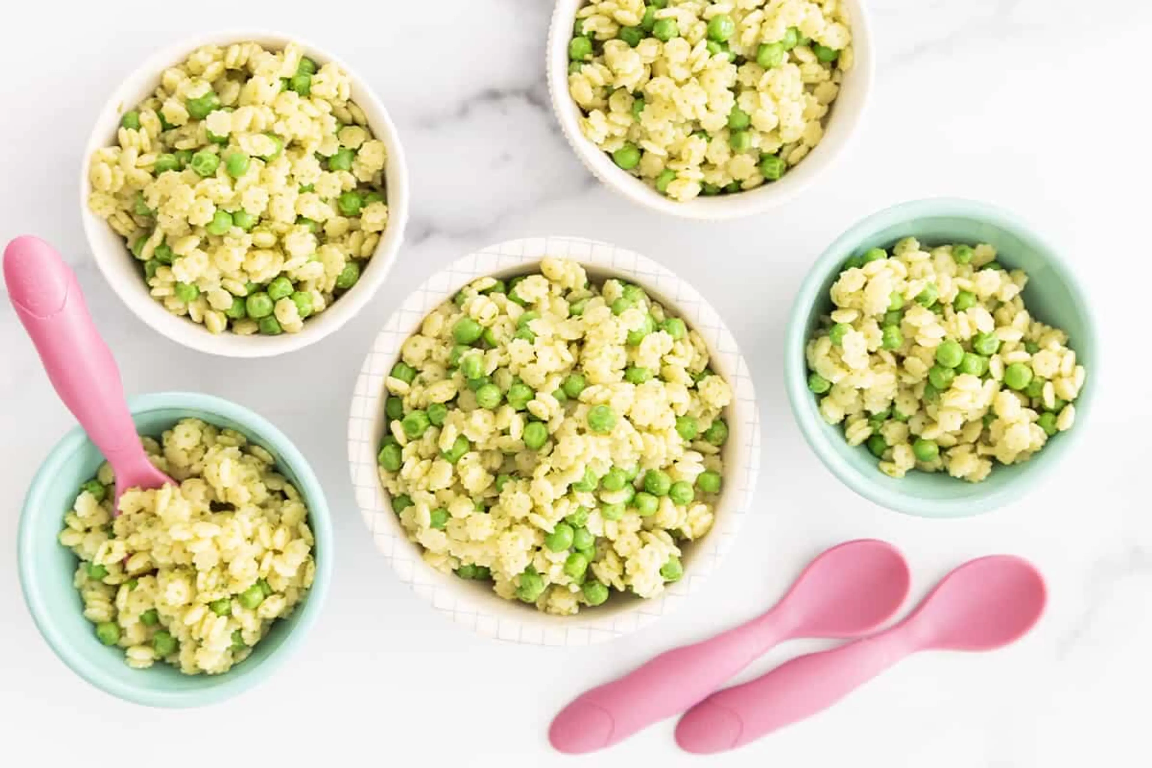 Spinach Pesto Pasta with Peas