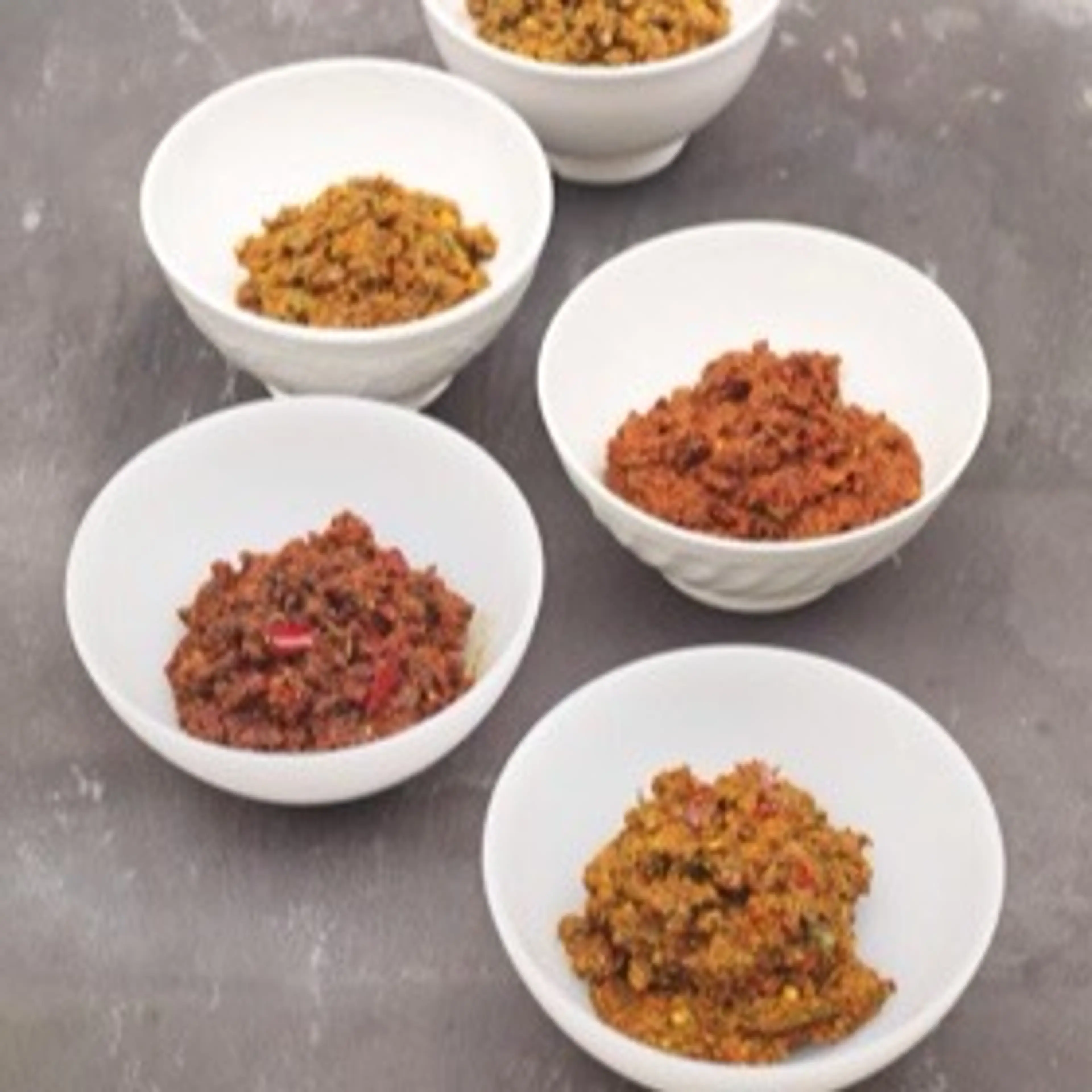 Easy homemade curry pastes