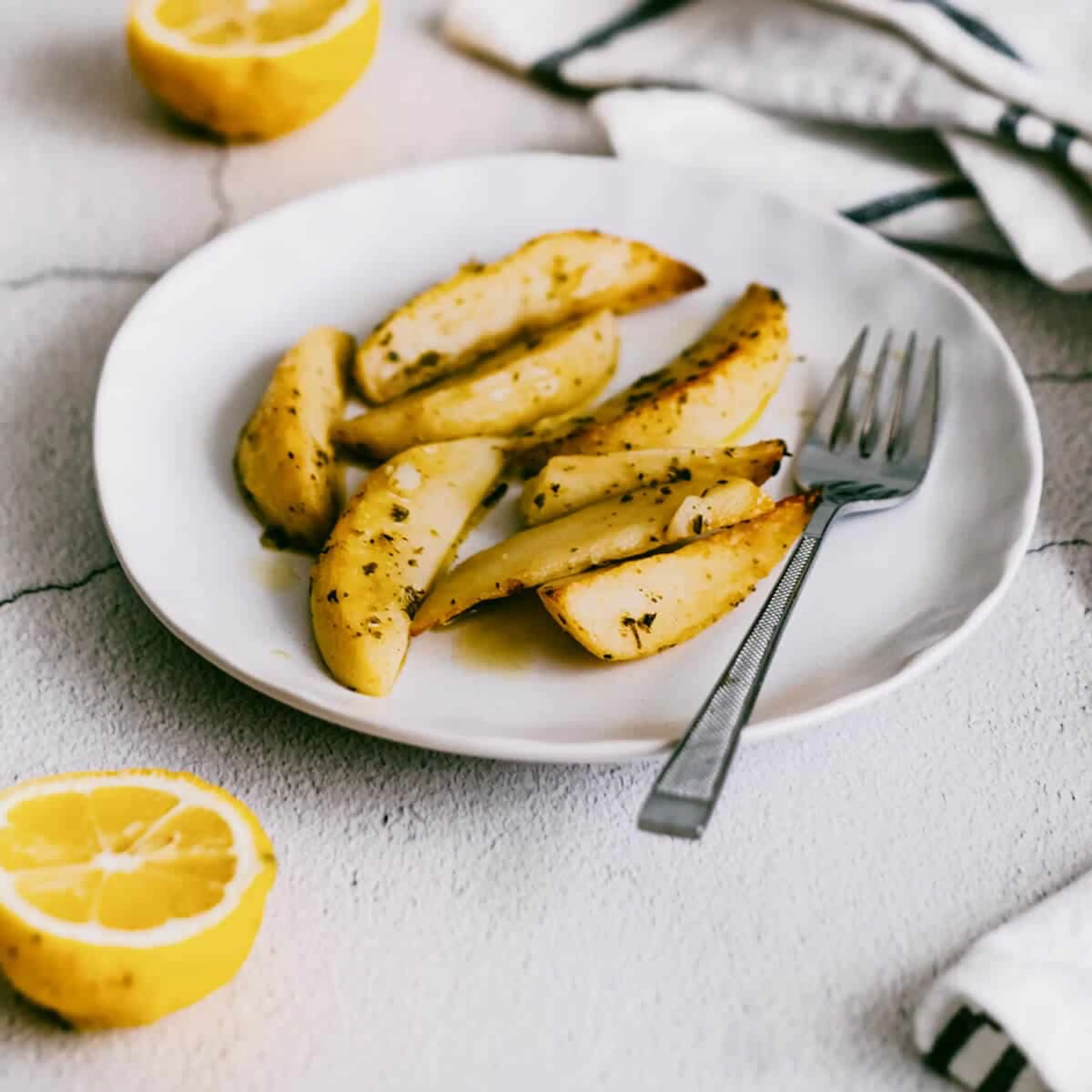 Patates sto Fourno (Roasted Greek Potatoes)