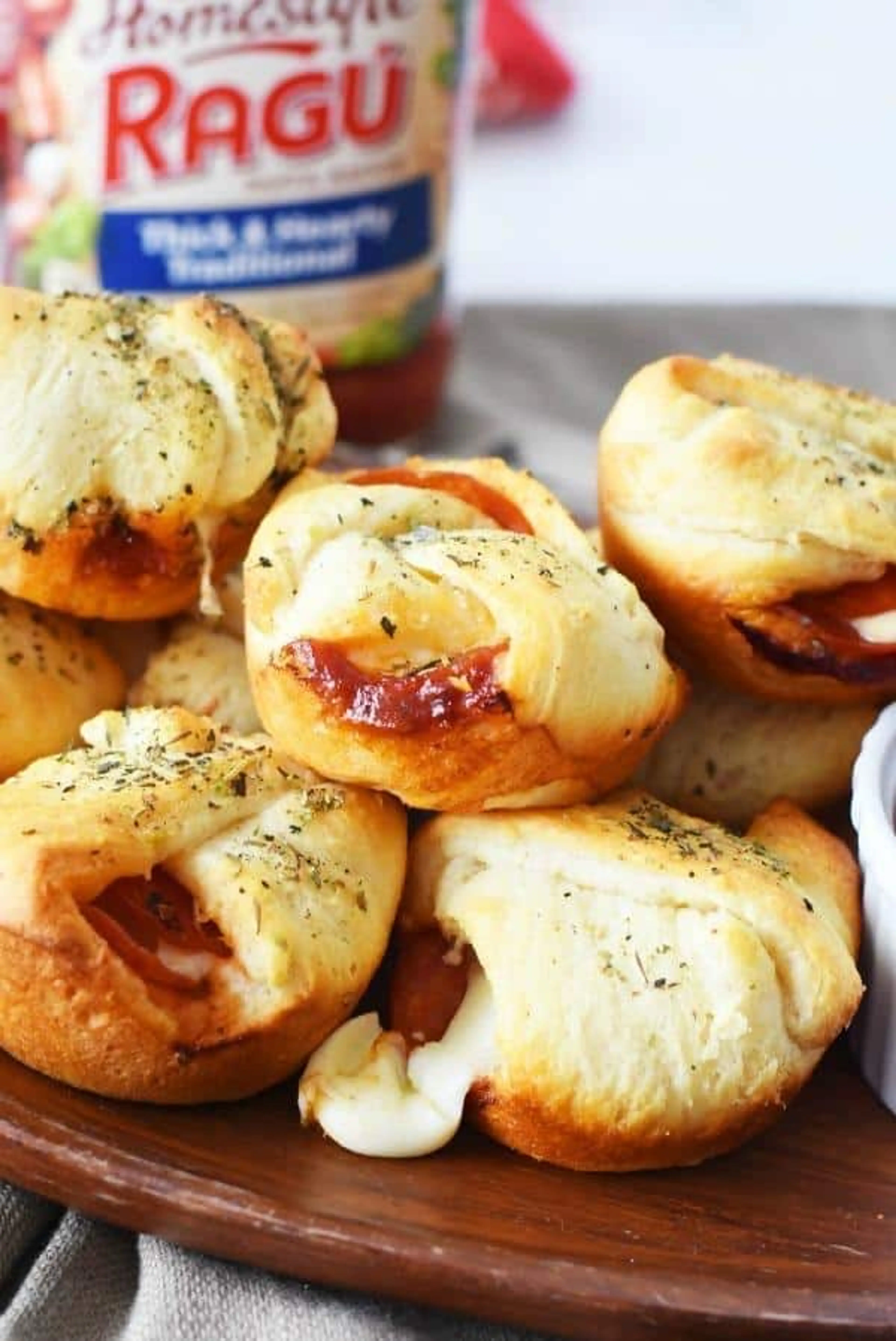 Pepperoni Cheese Pizza Bombs