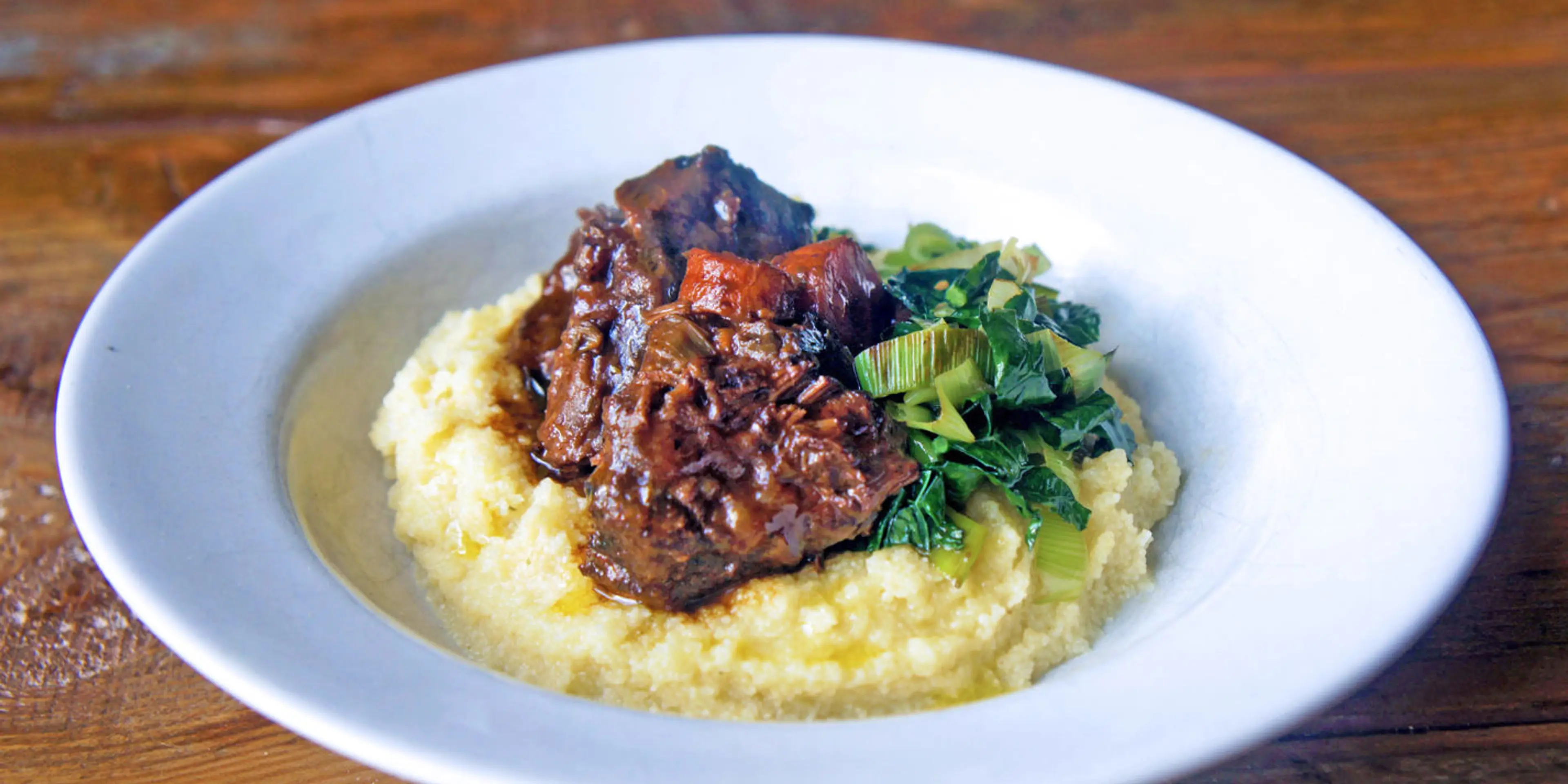 Slow-cooked braised ox cheeks in red wine