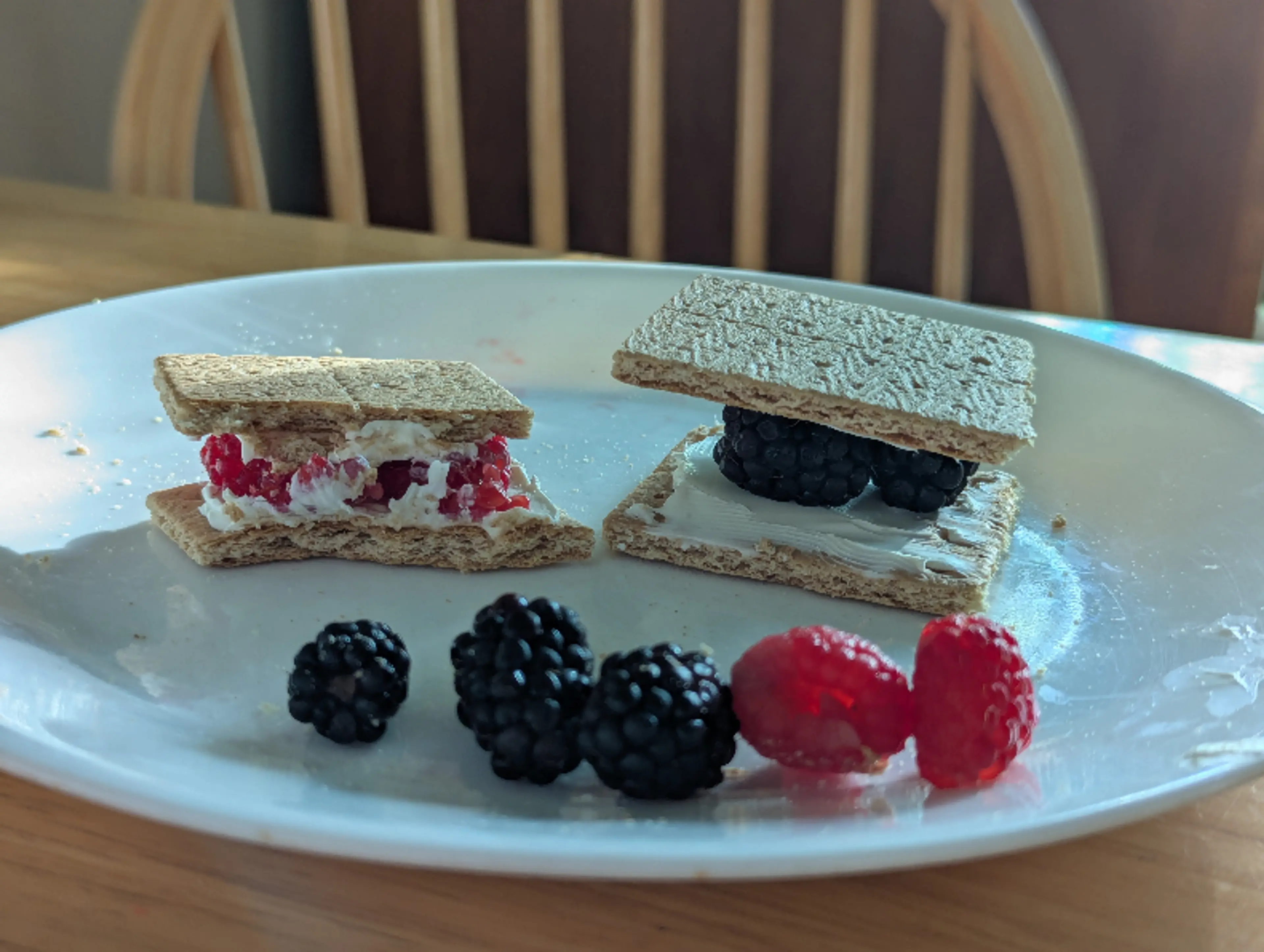 Graham Cracker, Cream Cheese, and Fruit Sandwich