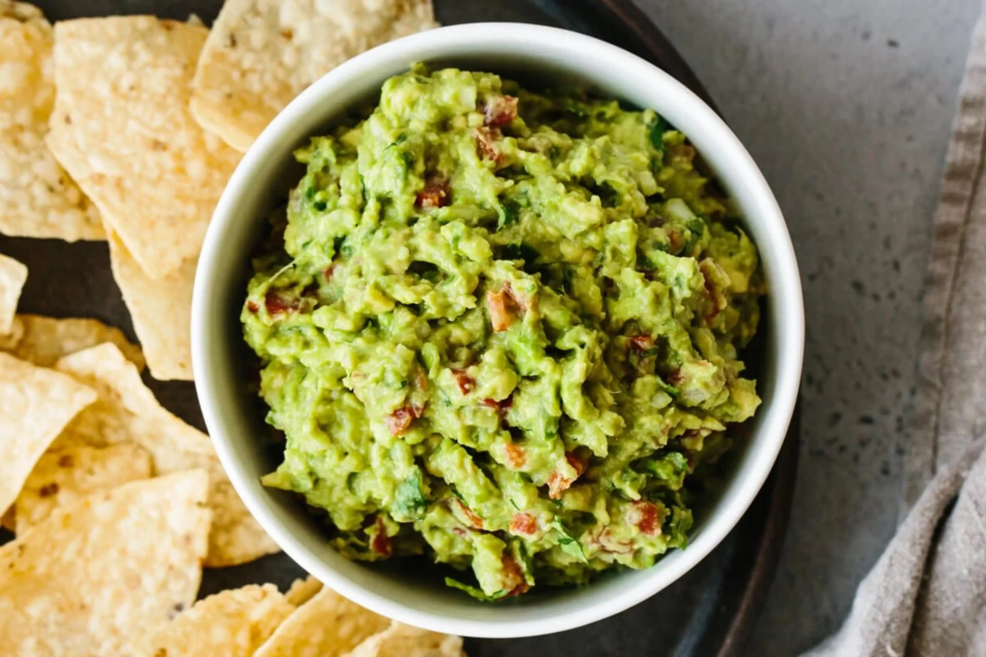 Best Ever Guacamole (Fresh, Easy & Authentic)