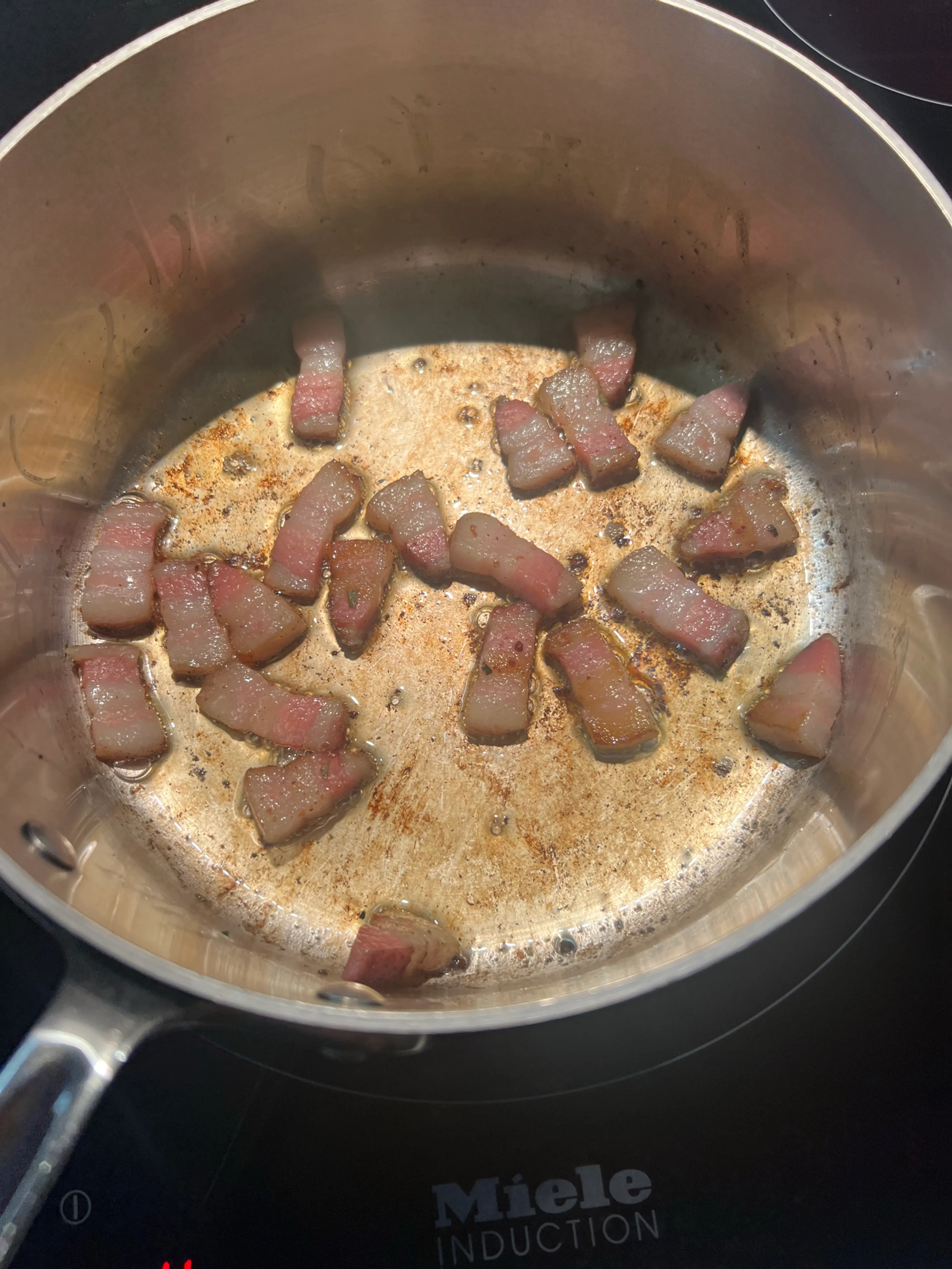 Hotdog Carbonara