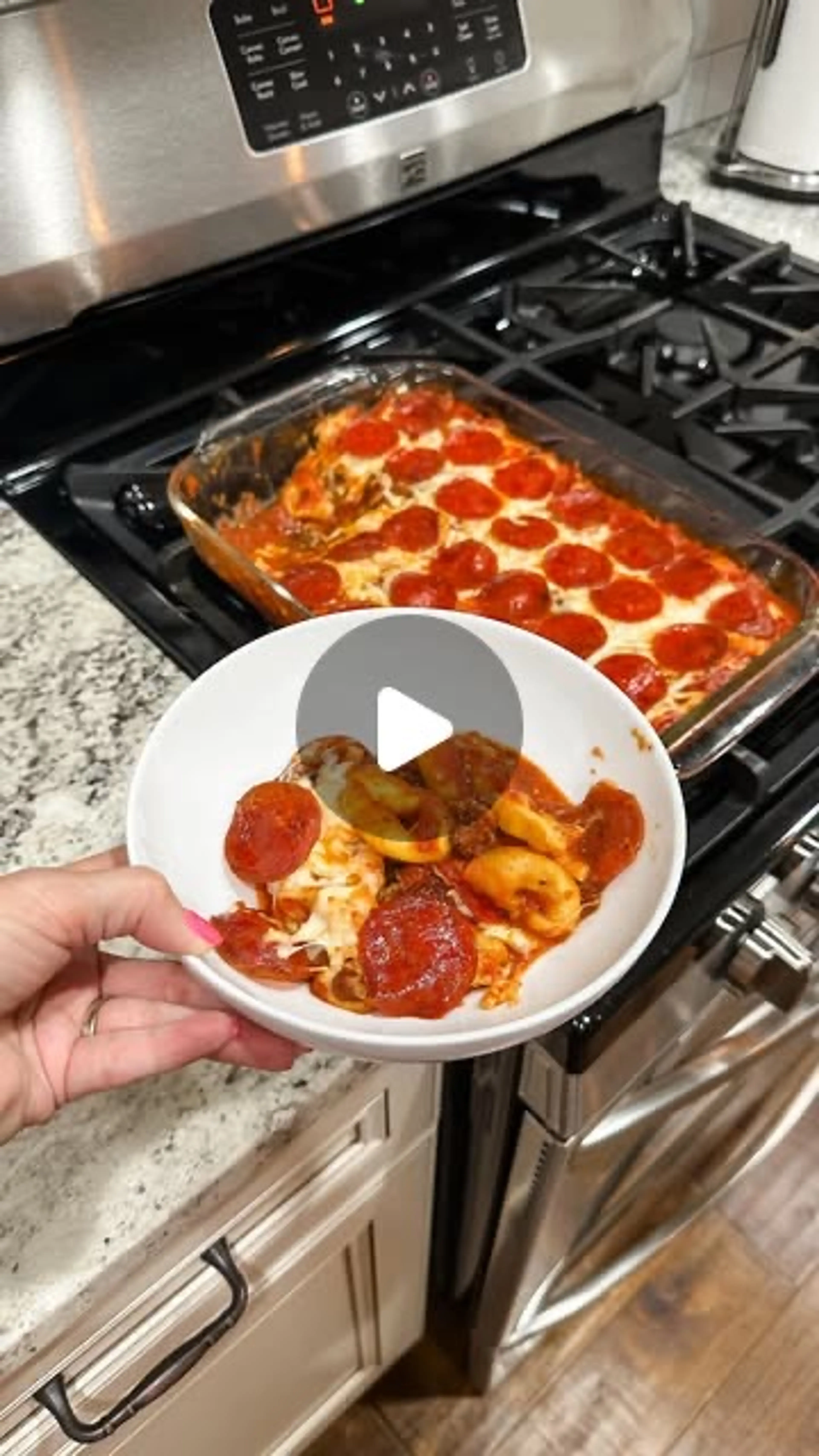 Super Easy Pizza 3 Cheese Tortellini Bake You Guys Have to T