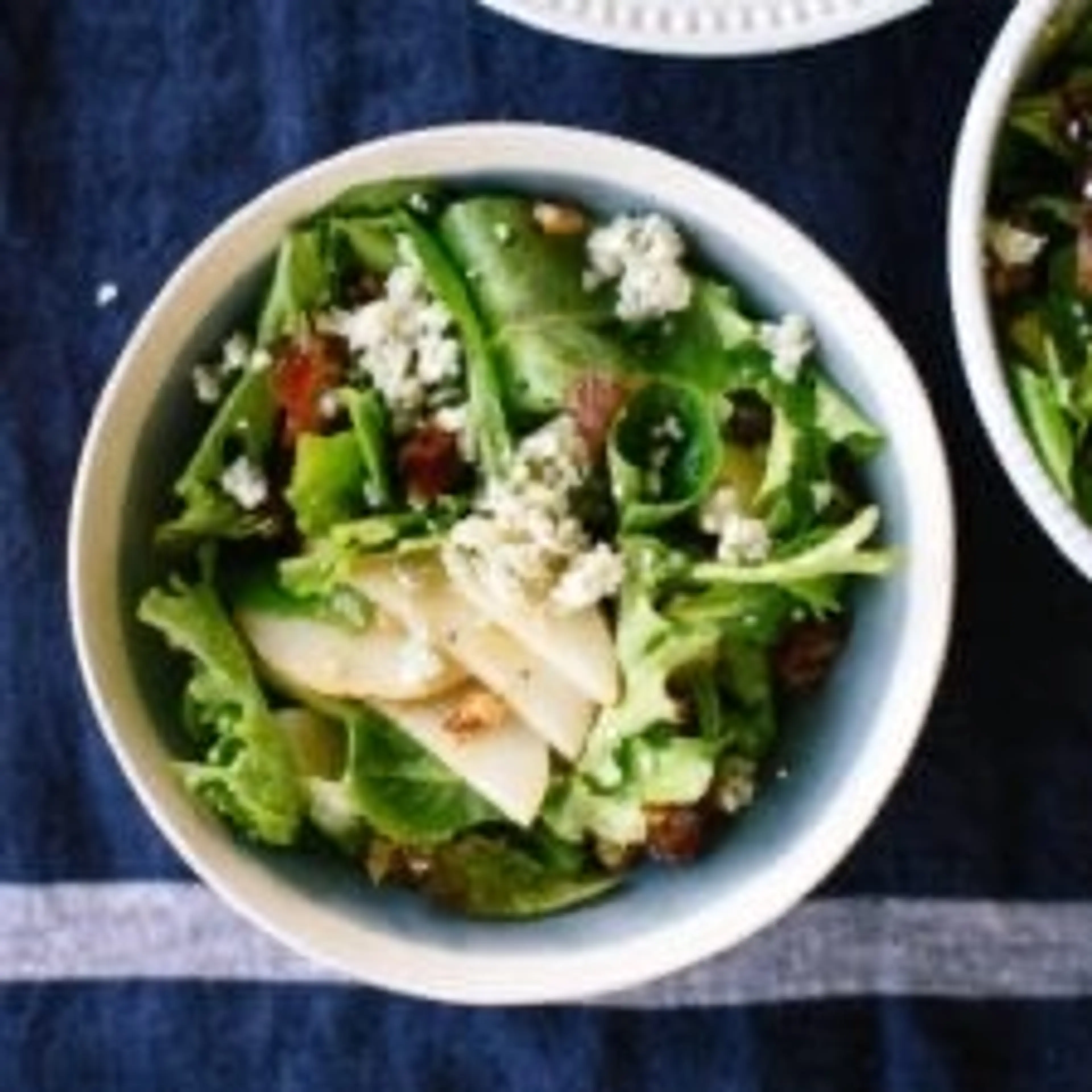 Pear Salad with Walnuts