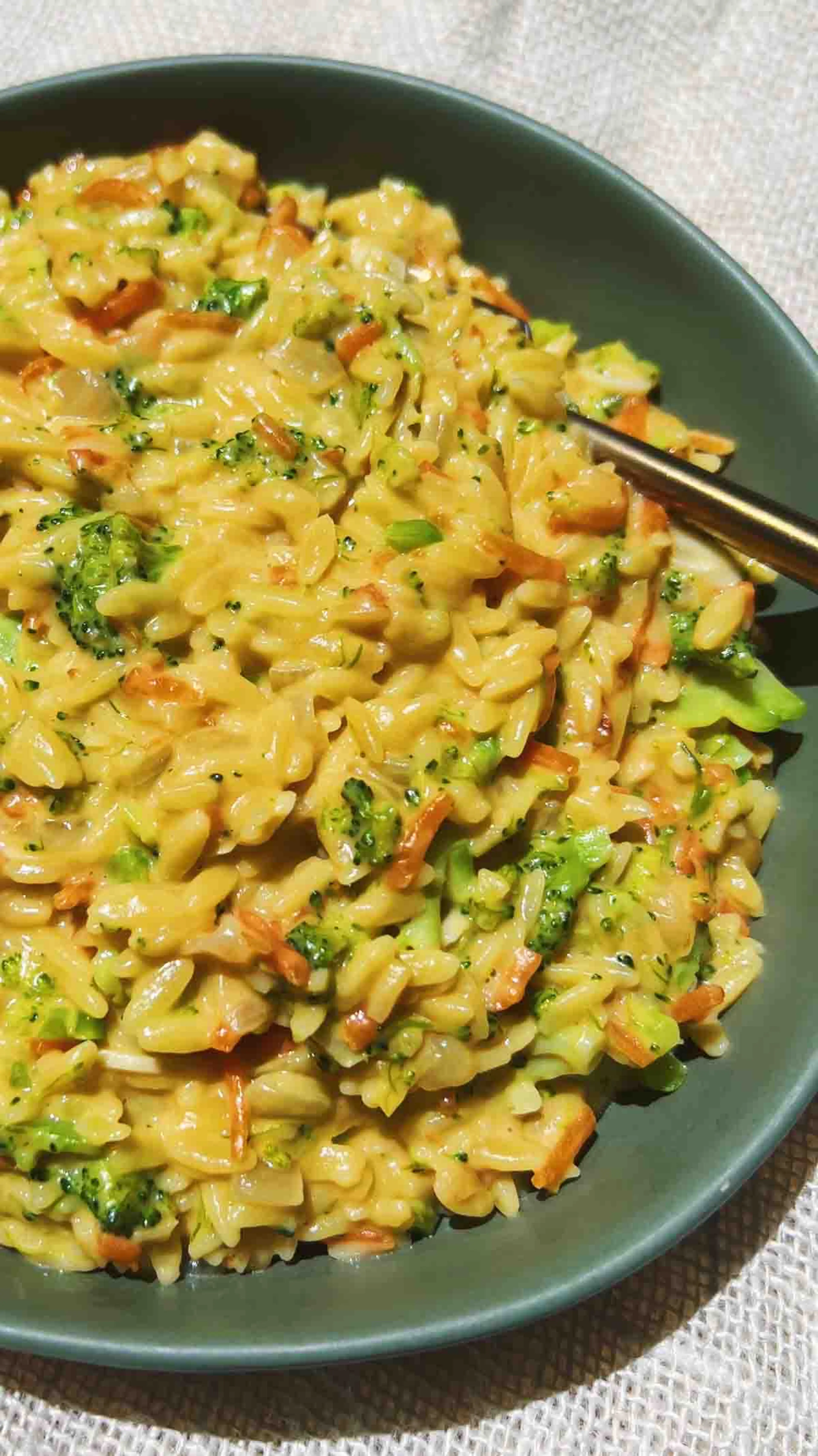 One Pot Broccoli Cheese Orzo