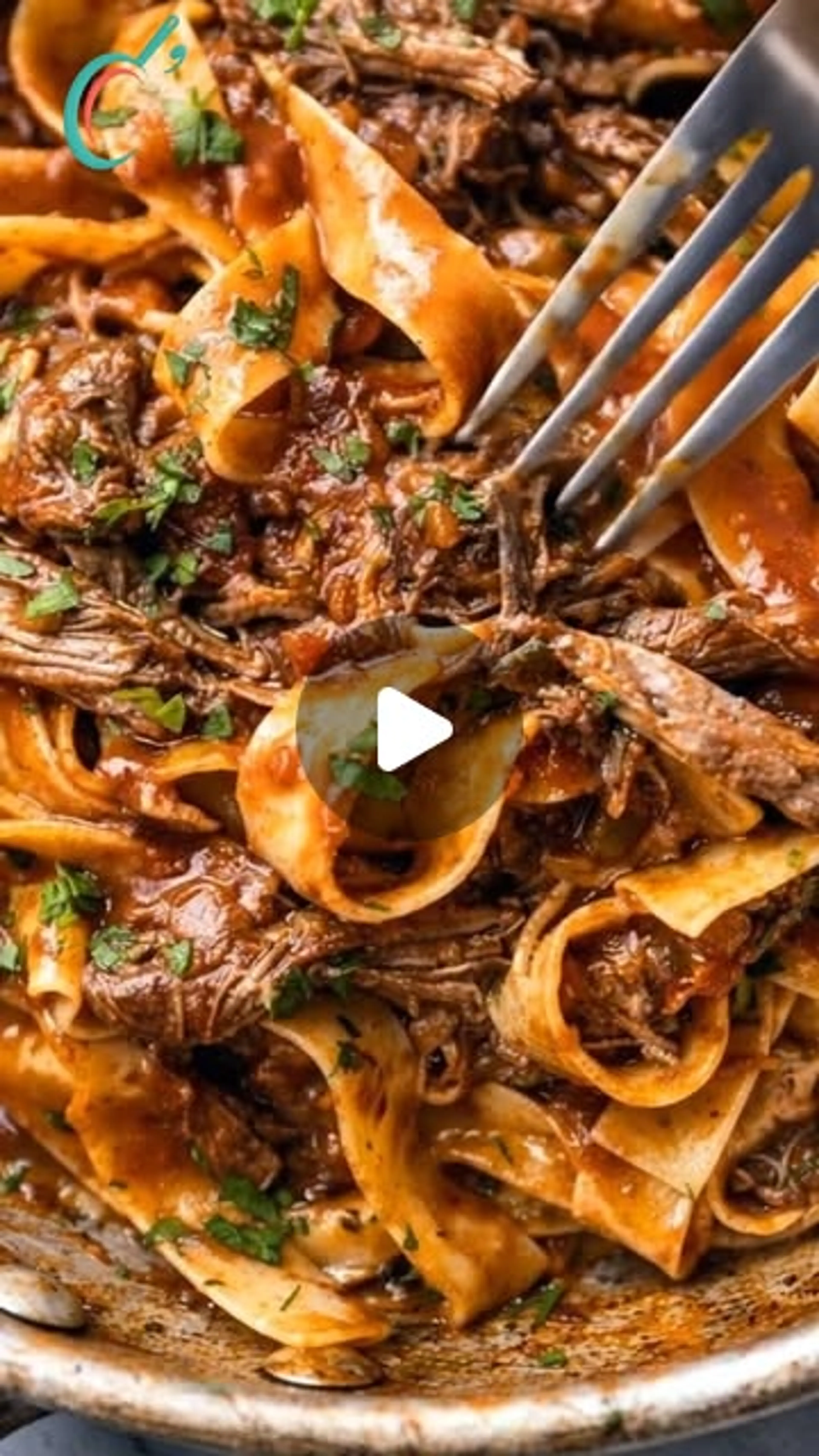 This Slow Cooked Beef Ragù Is Rich, Comforting, and Packed w