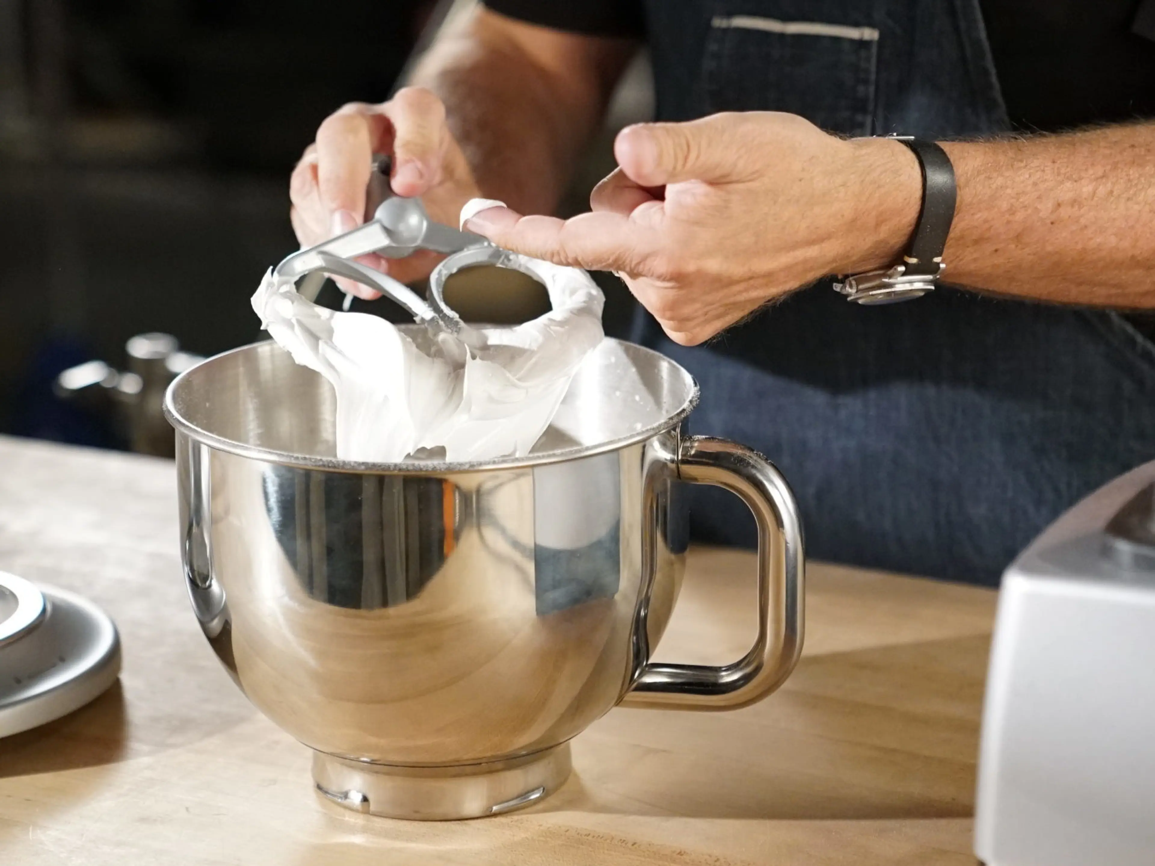 ROYAL ICING - ALTON BROWN