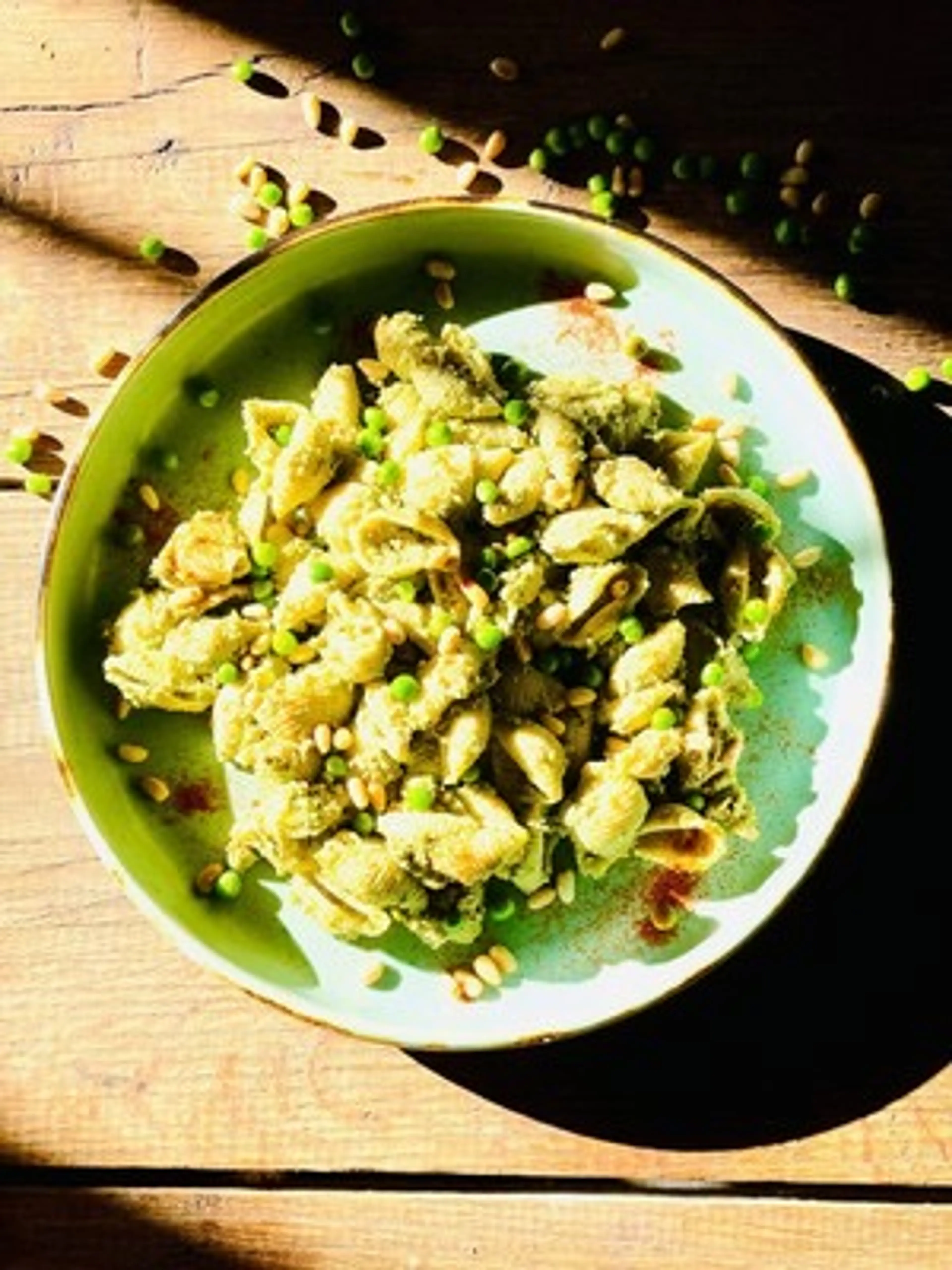 Pasta Met Doperwten Yoghurt En Pijnboompitten En Feta Van Ot