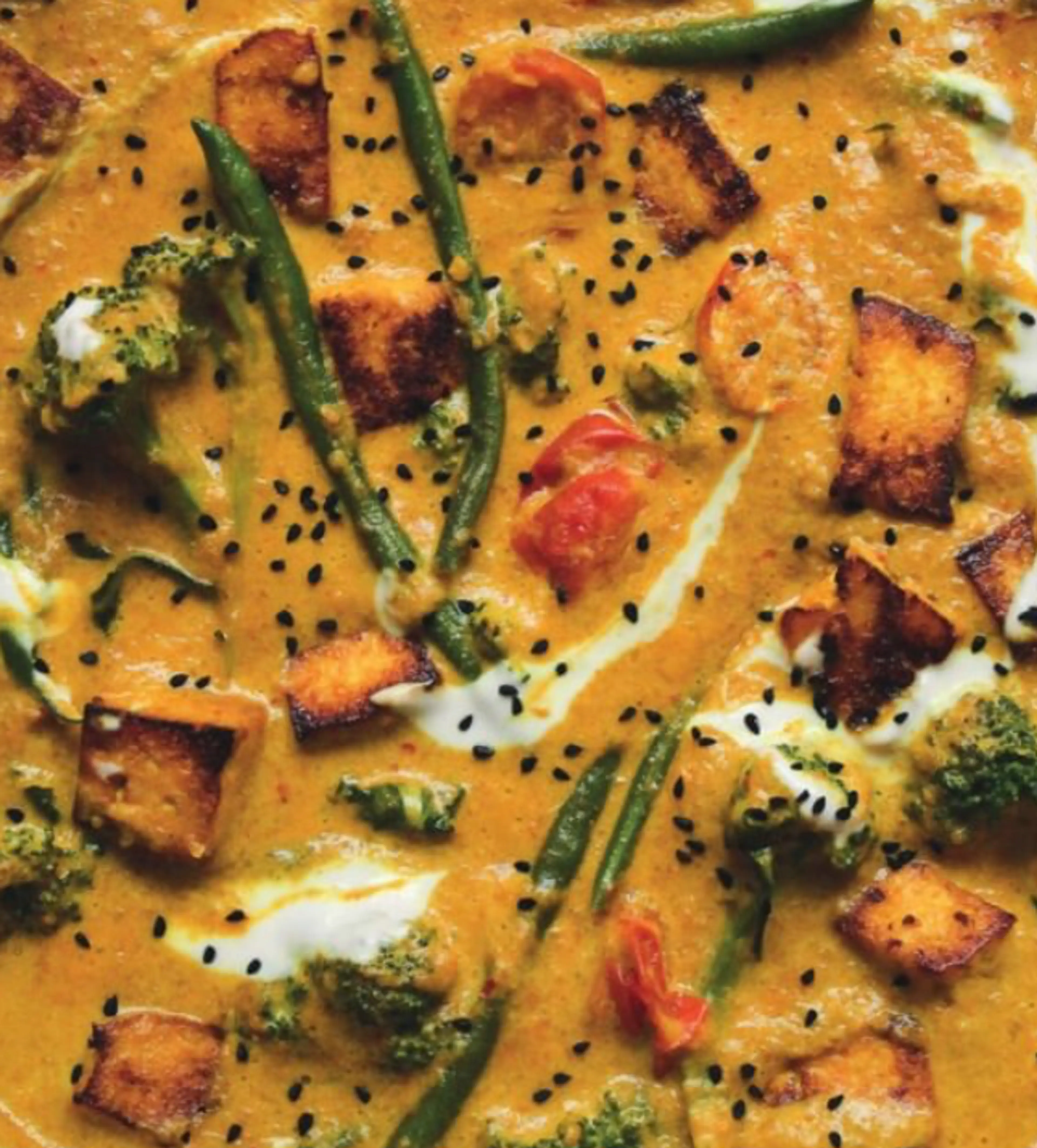 TOFU, BROCCOLI & GREEN BEAN CURRY