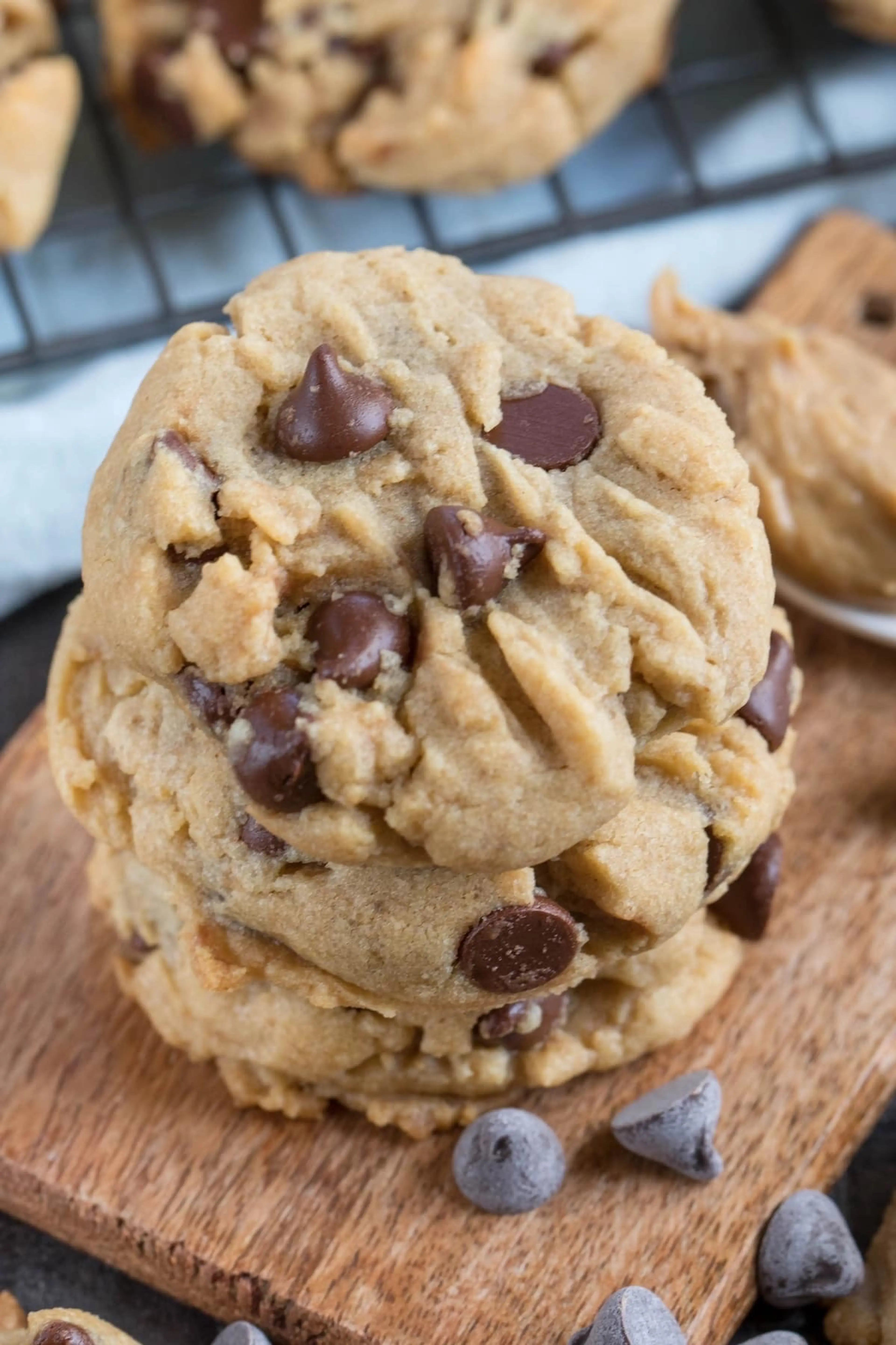 Easy Peanut Butter Chocolate Chip Cookies Recipe