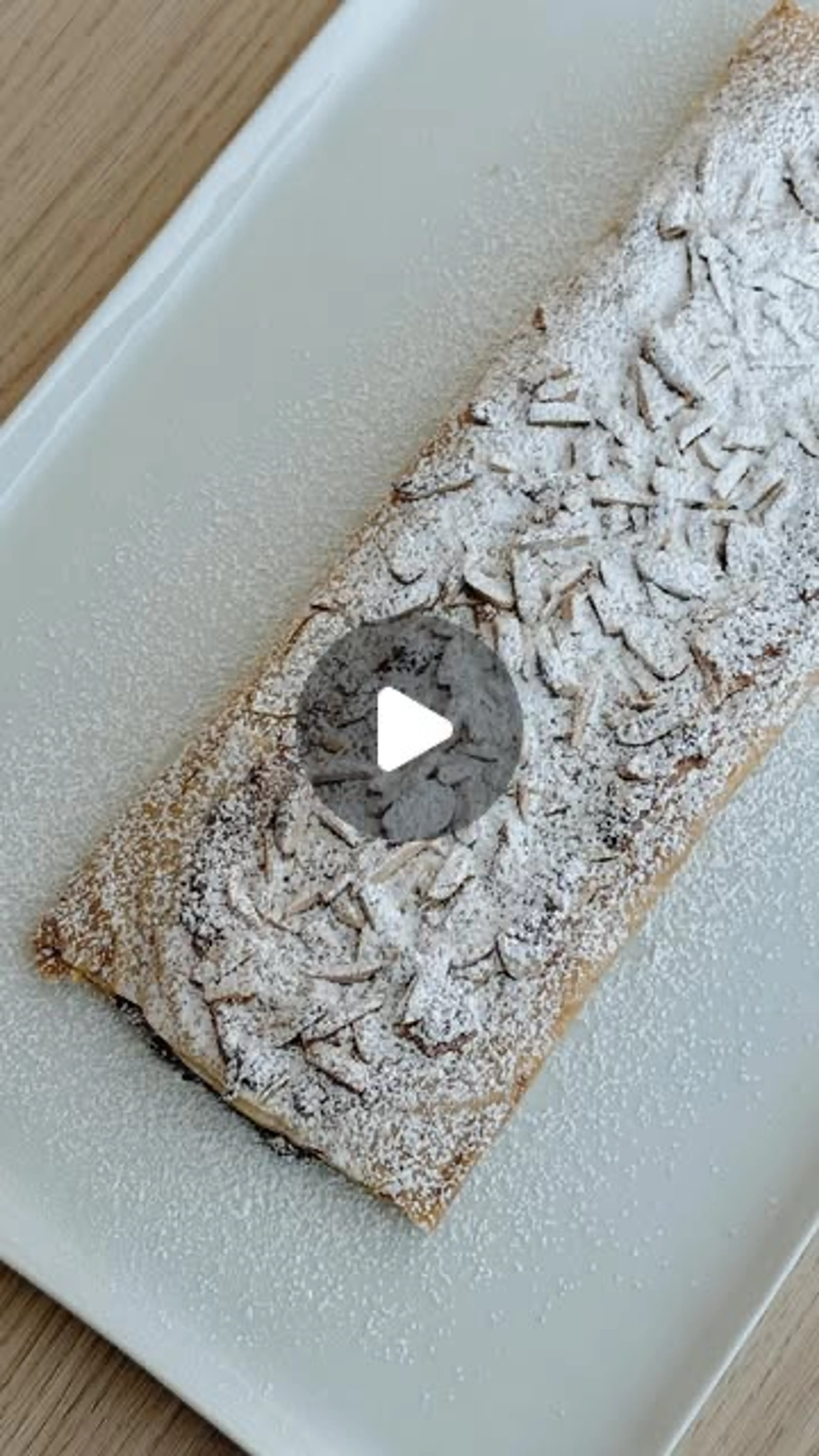 Phyllo Almond Croissant