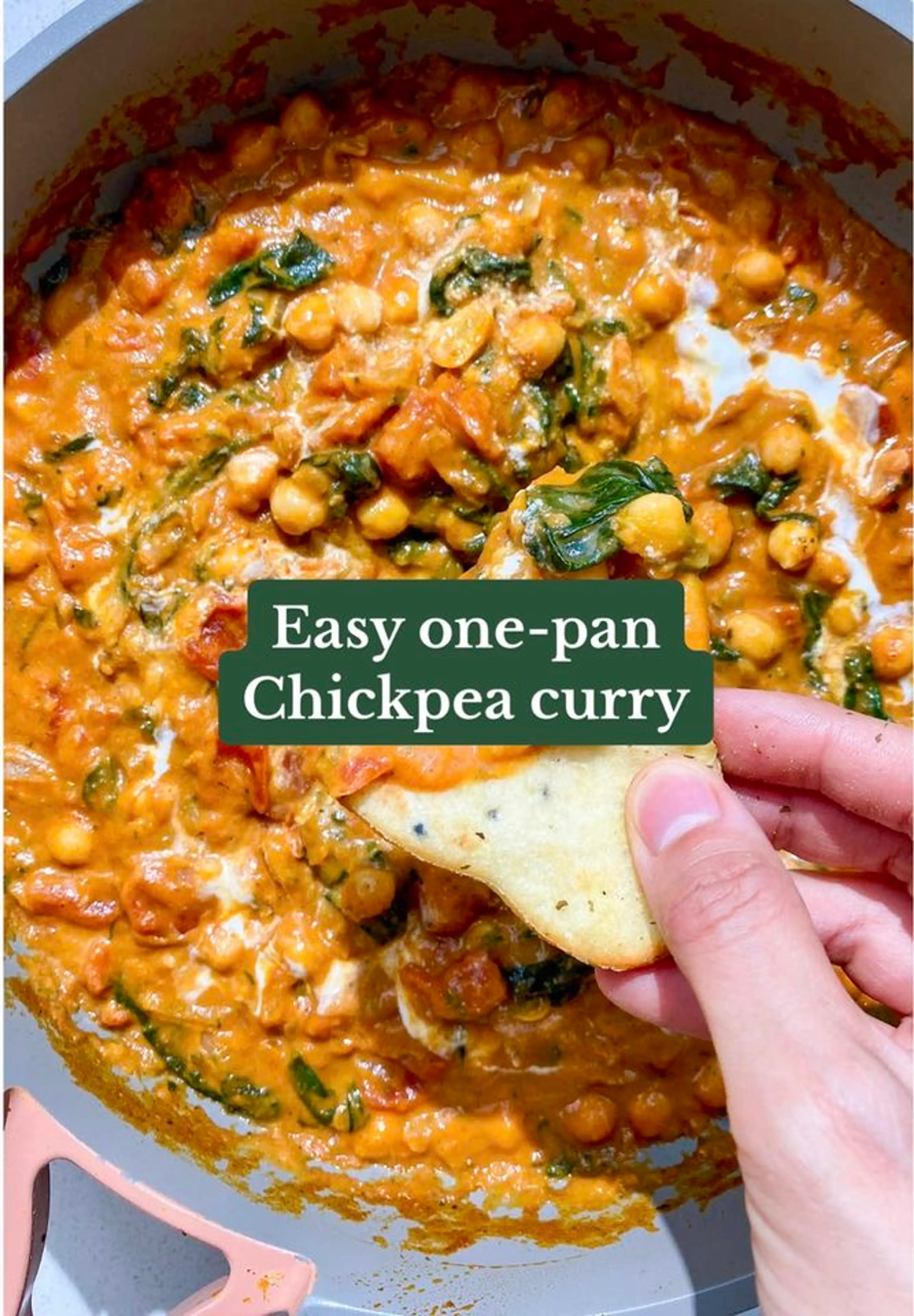 Easy 1 Pan Chickpea Curry @healthy_floflo