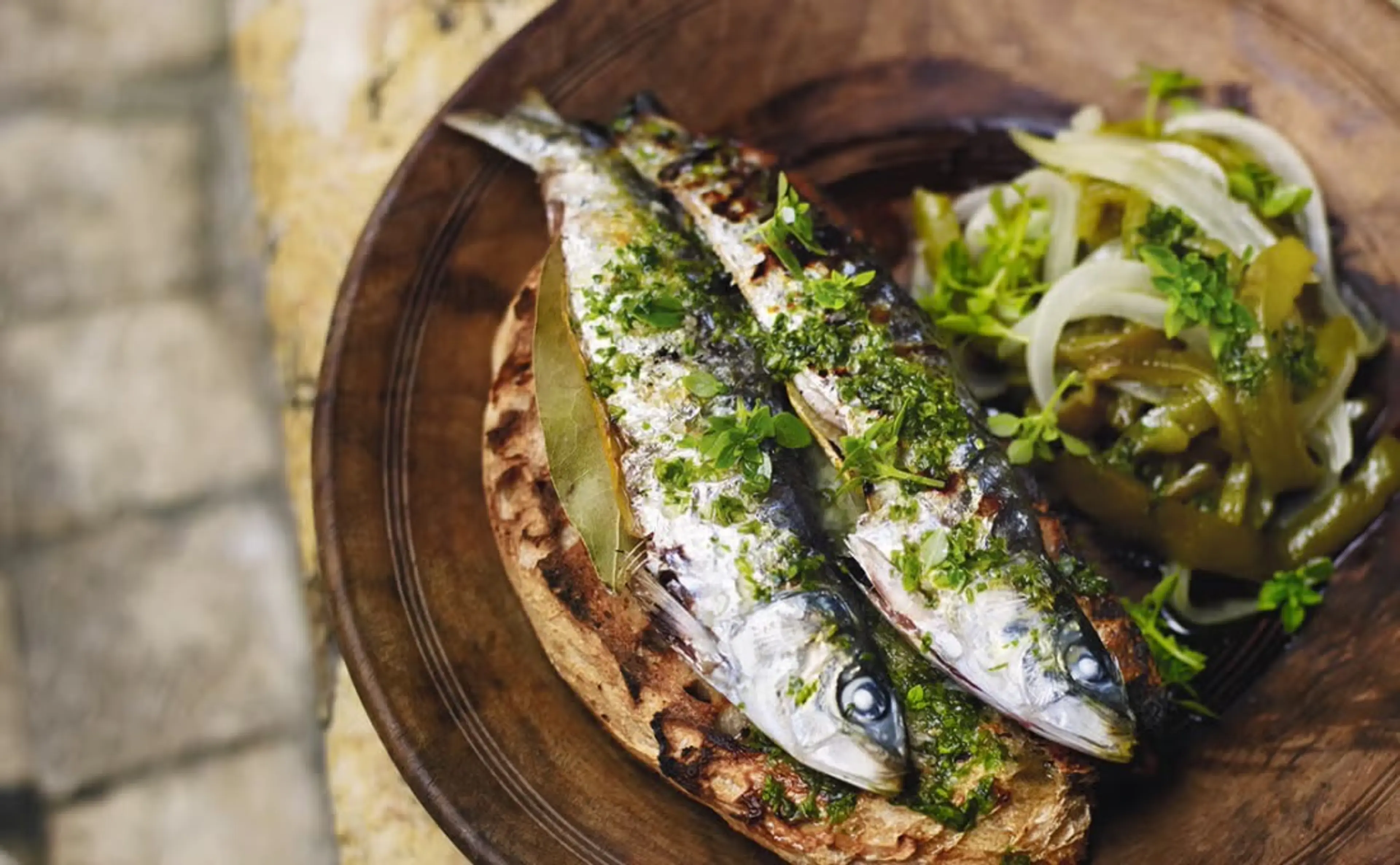 Grilled Sardines with Green Peppers: Sardinhas Assadas