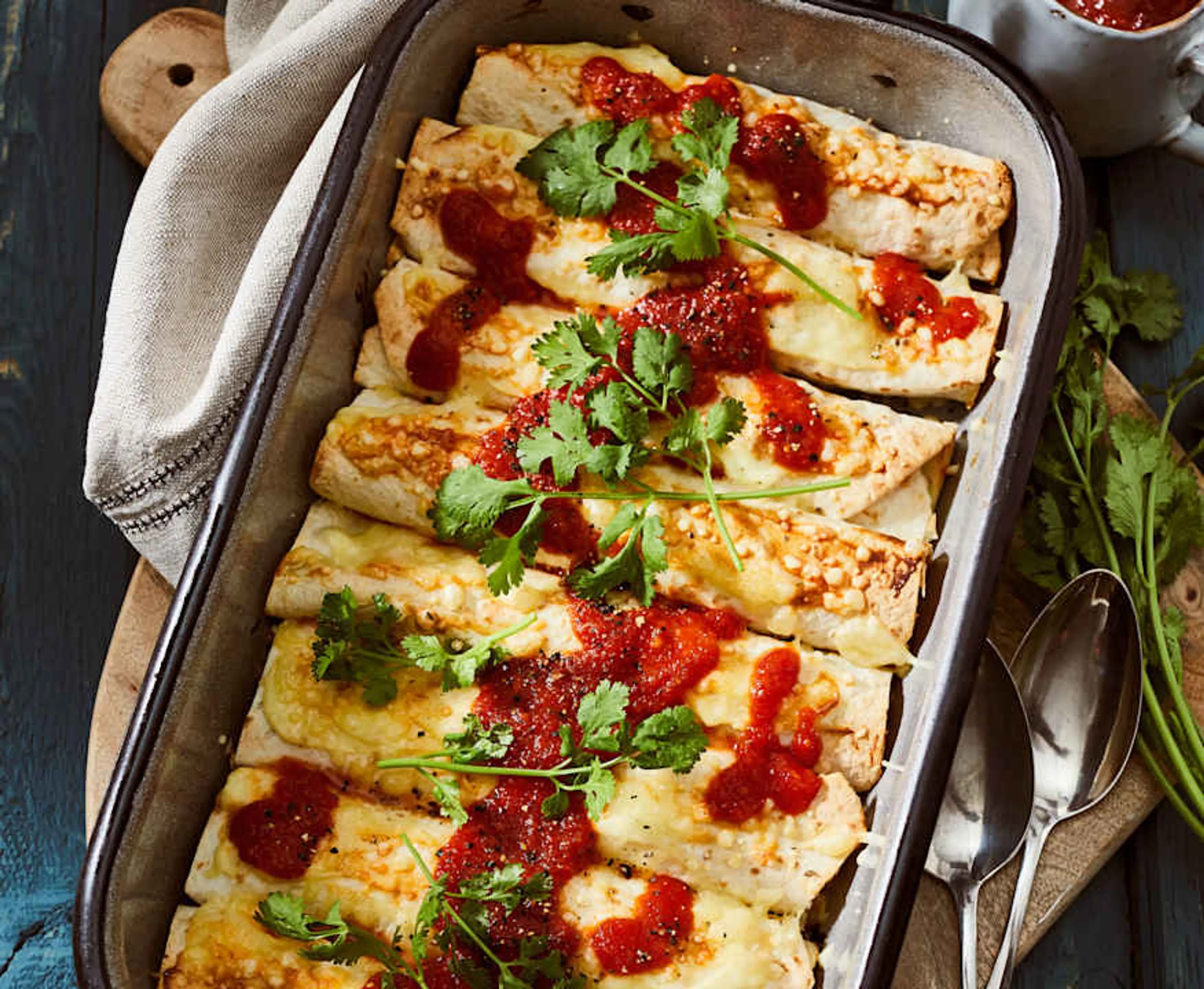 Überbackene vegetarische Enchiladas