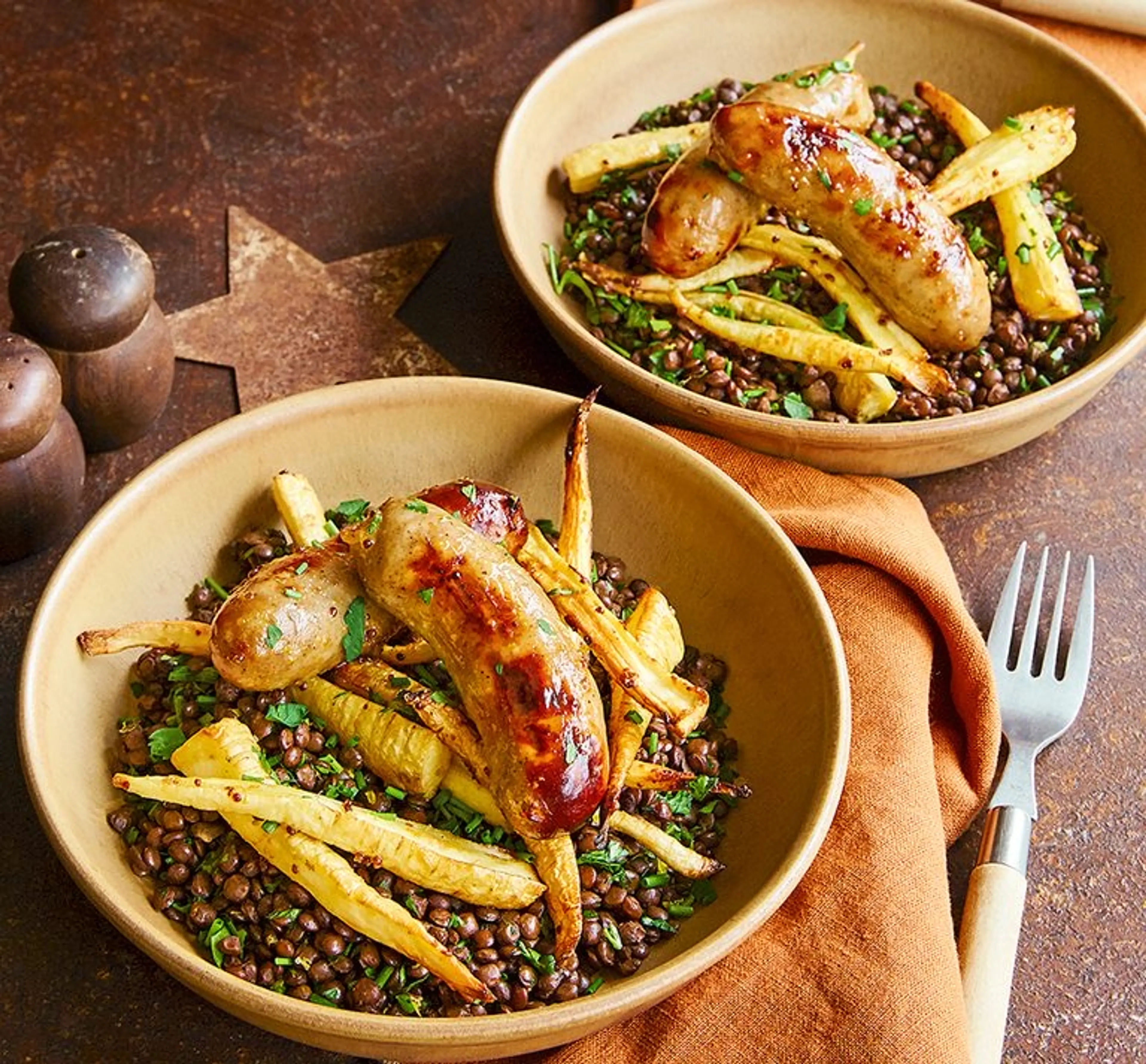 Maple-glazed sausages & parsnips with herby lentils