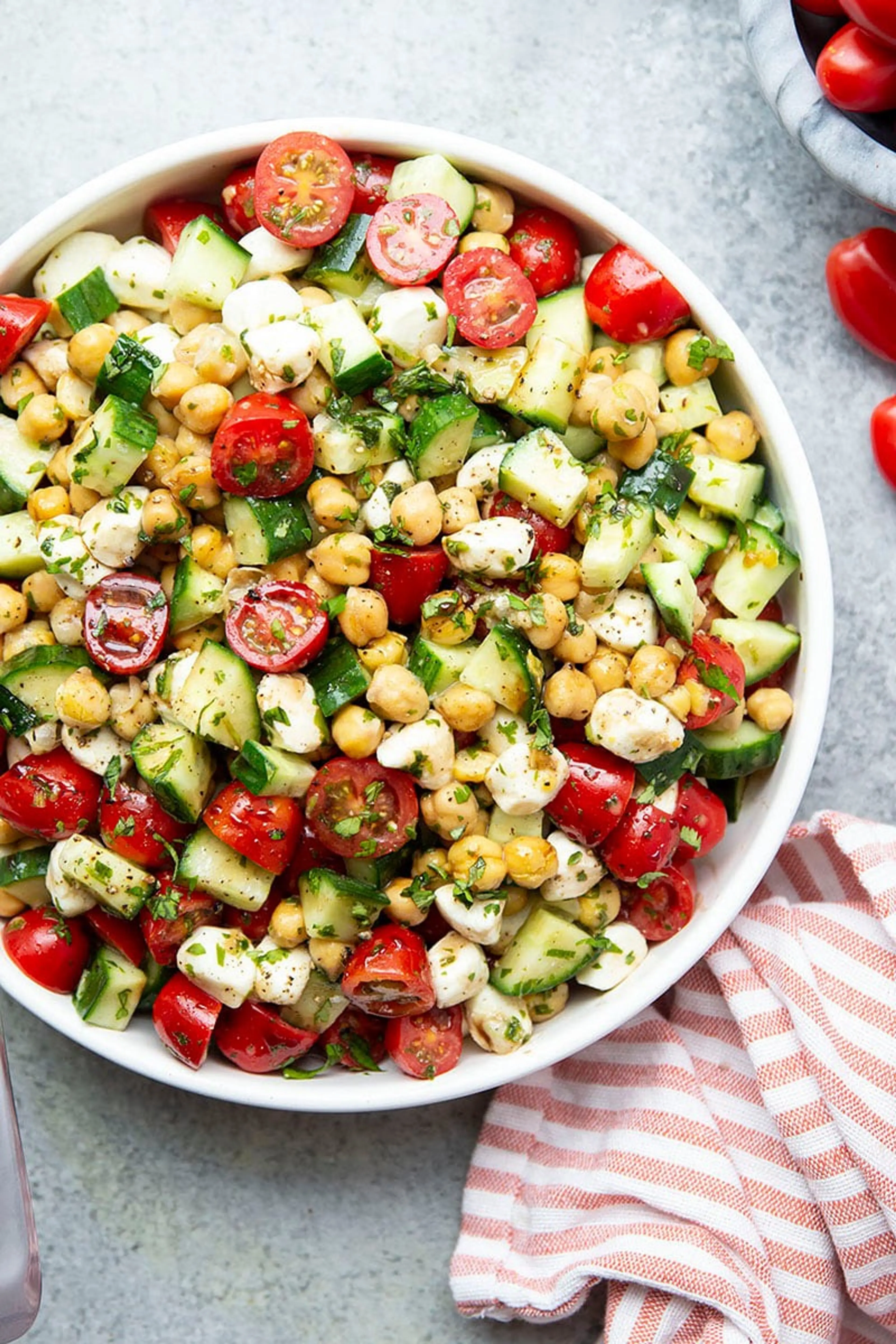 Caprese Chickpea Salad with Roasted Garlic Basil Dressing | Umami