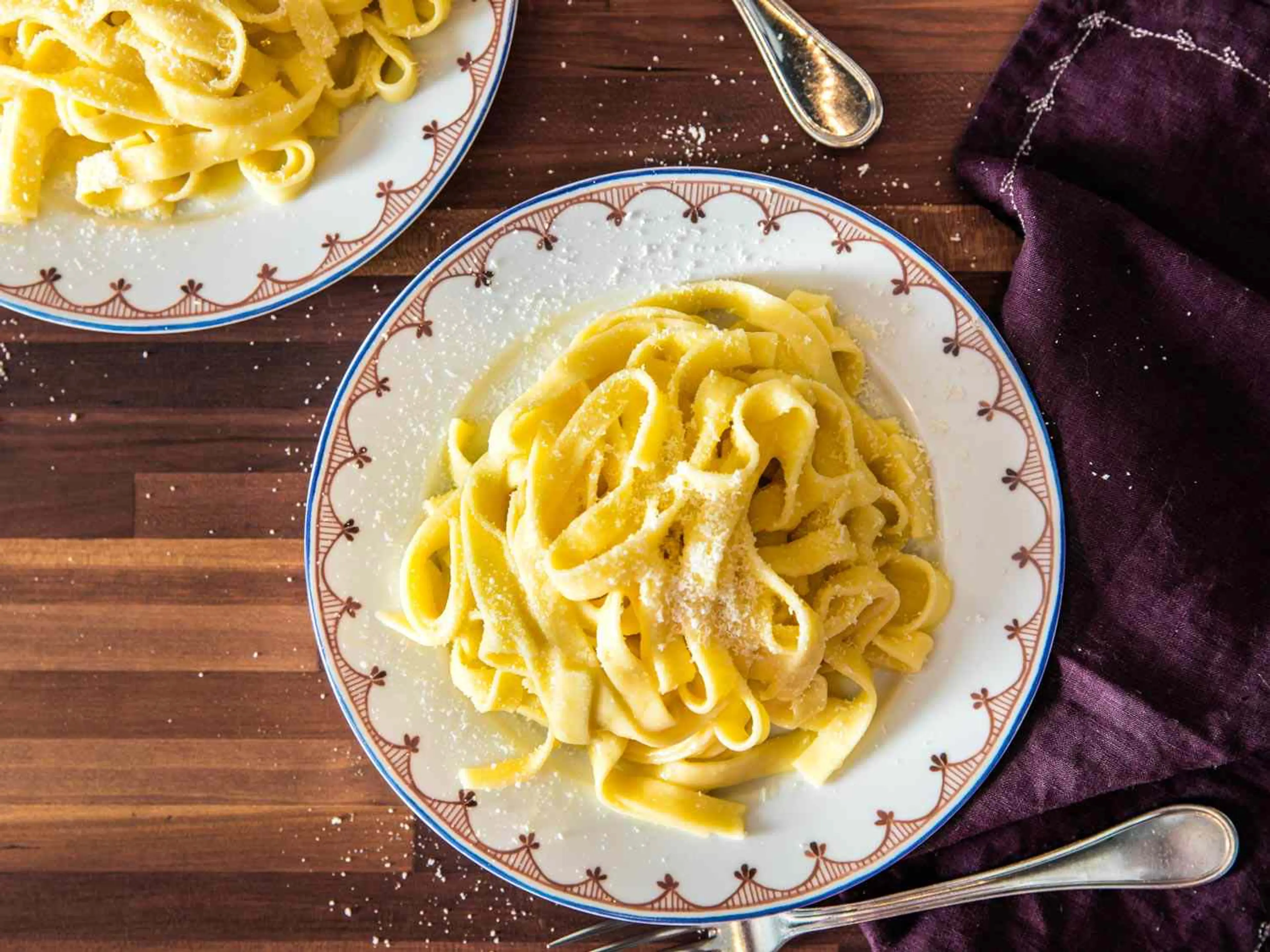 Roman-Style Fettuccine With Alfredo Sauce Recipe