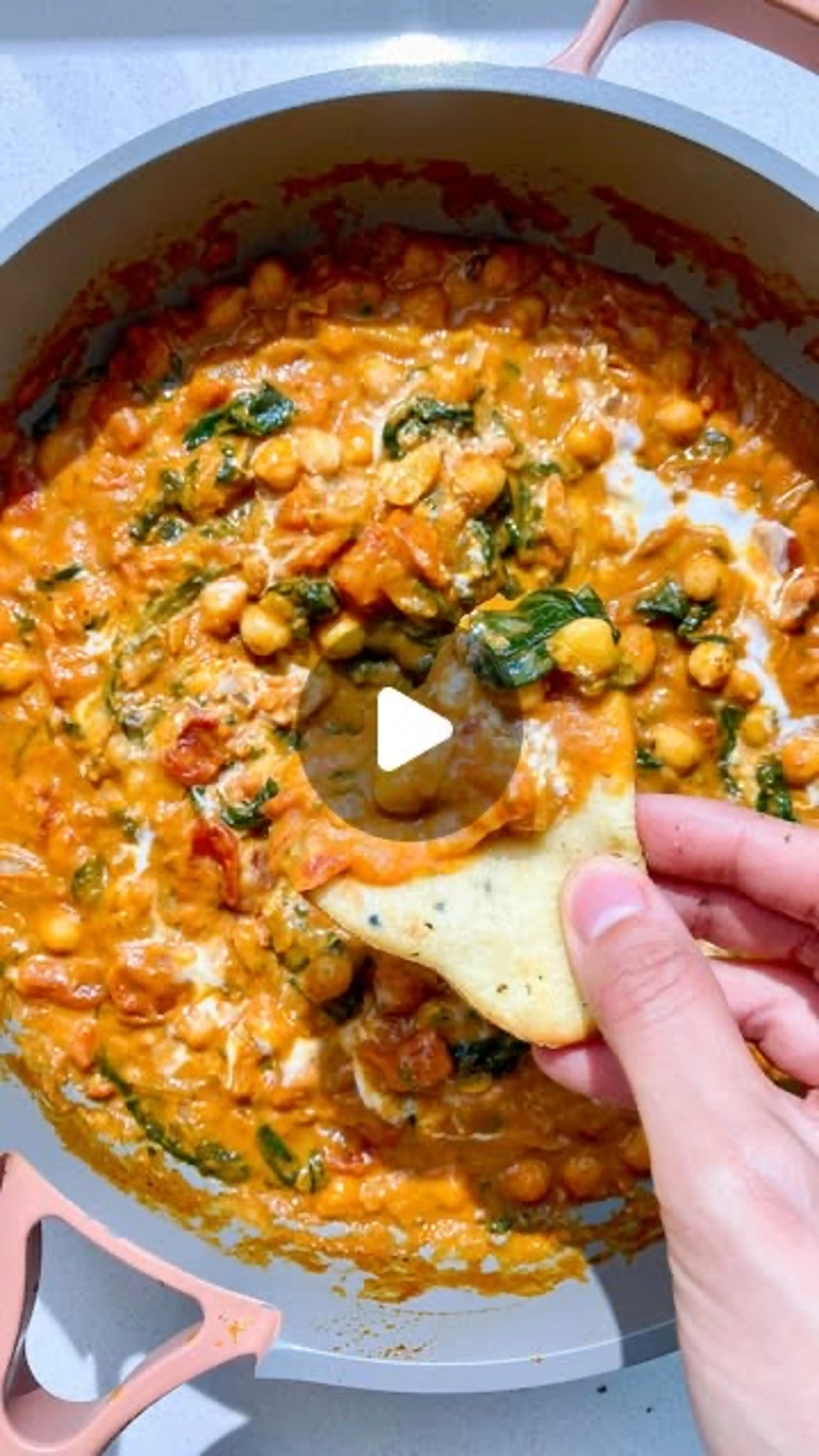 Easy 1 Pan Chickpea Curry @healthy_floflo