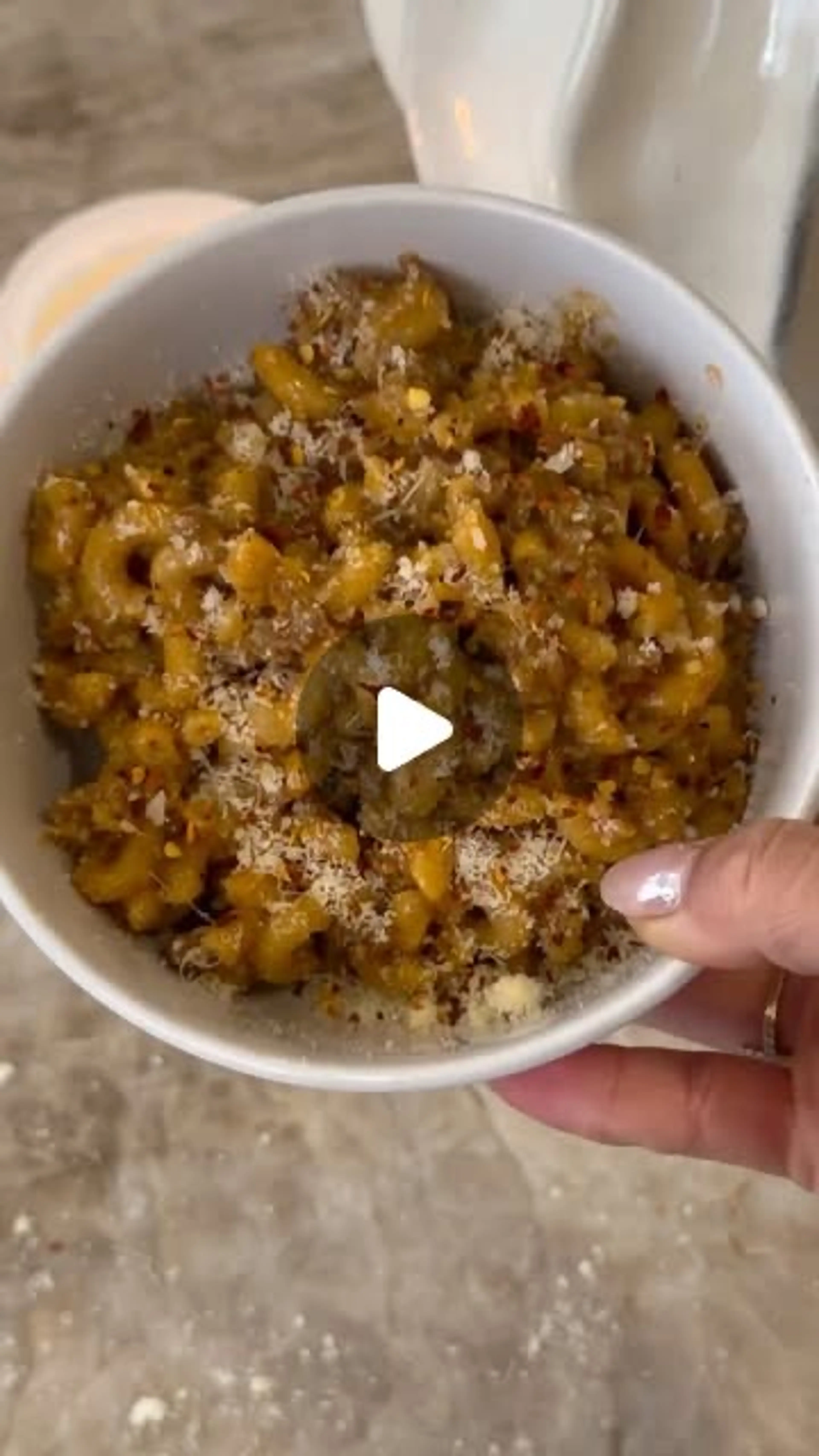 One-pot Creamy Beefy Macaroni