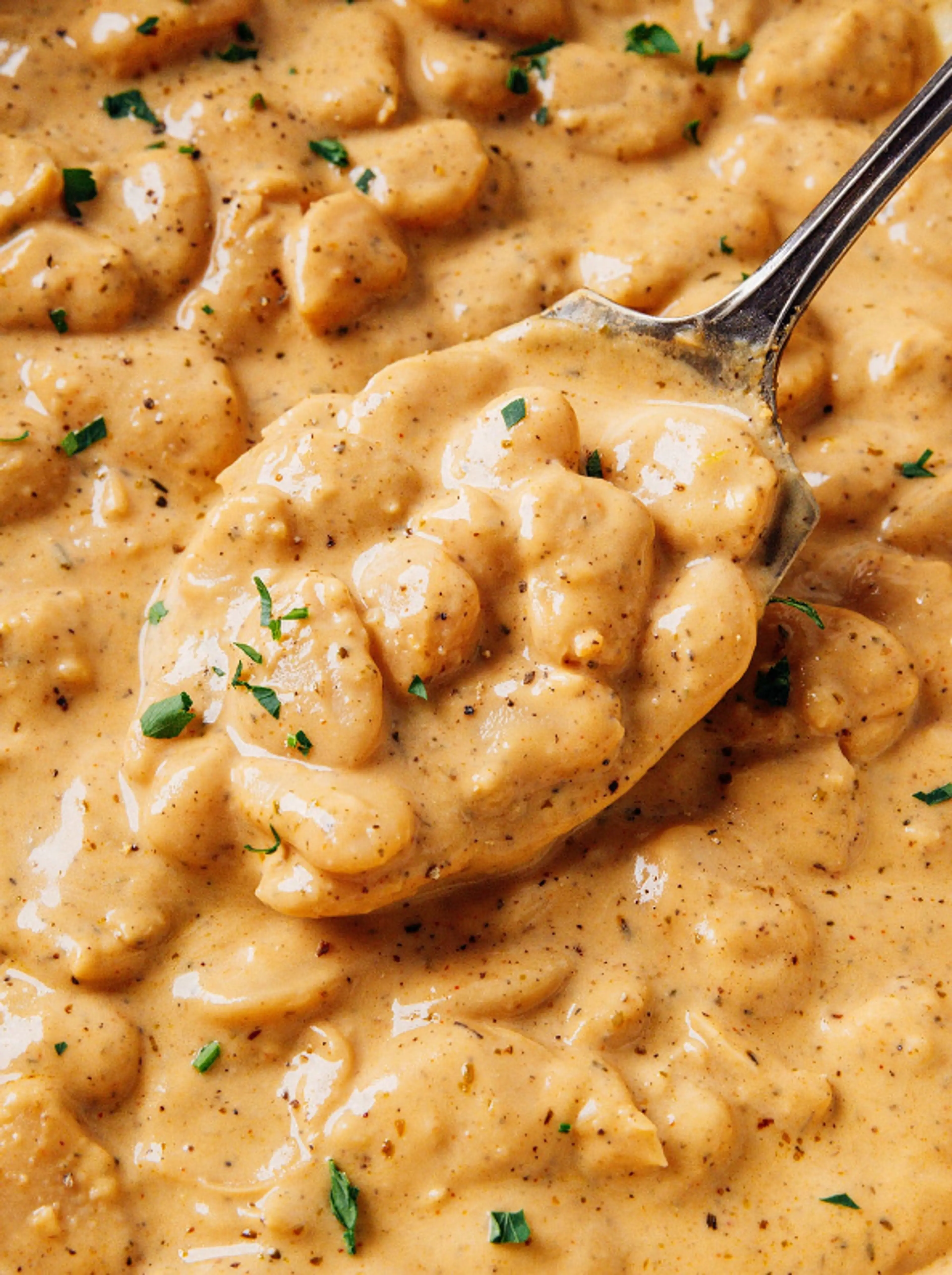 20-Minute Creamy Garlic Parmesan Butter Beans