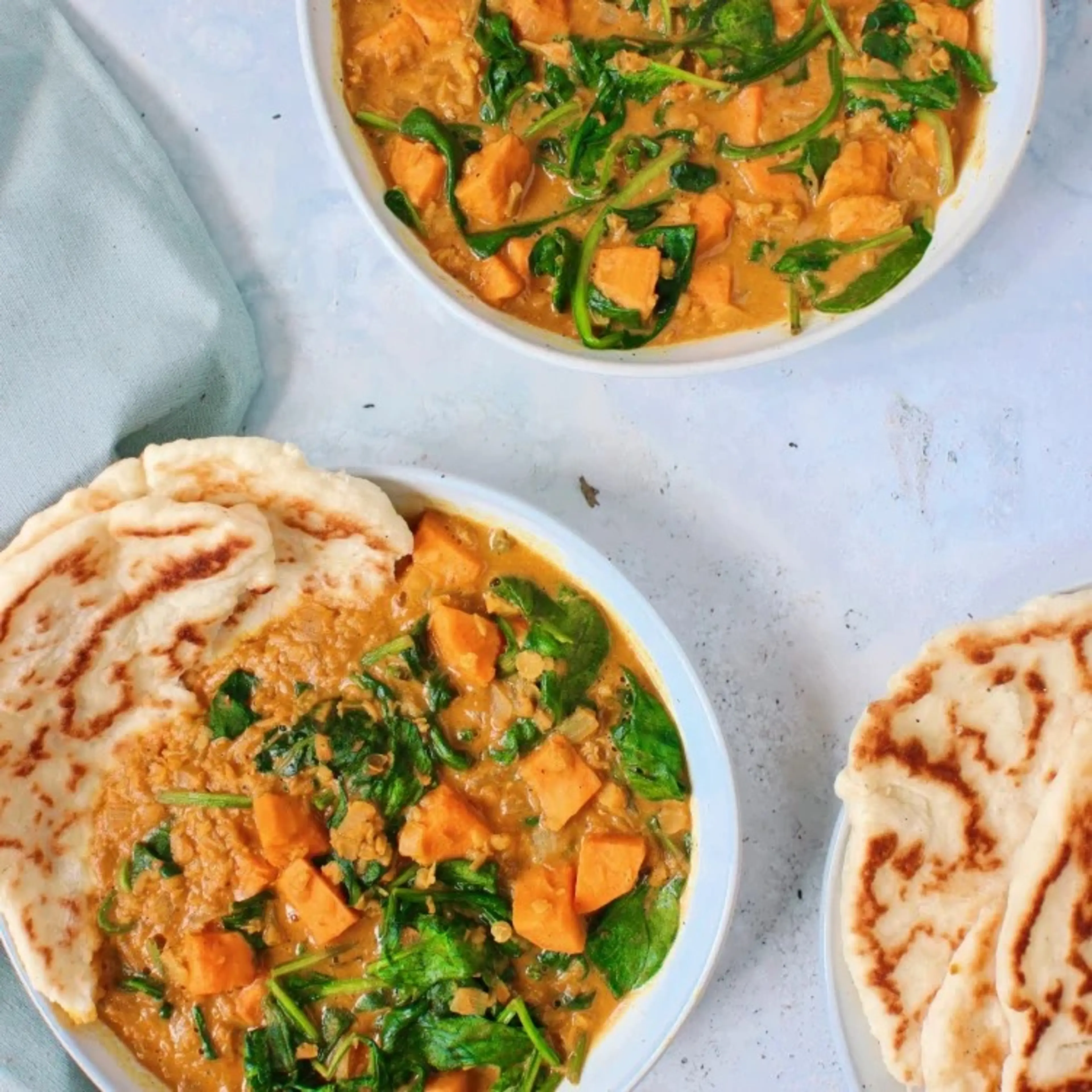 Indiase zoete aardappel dahl met spinazie