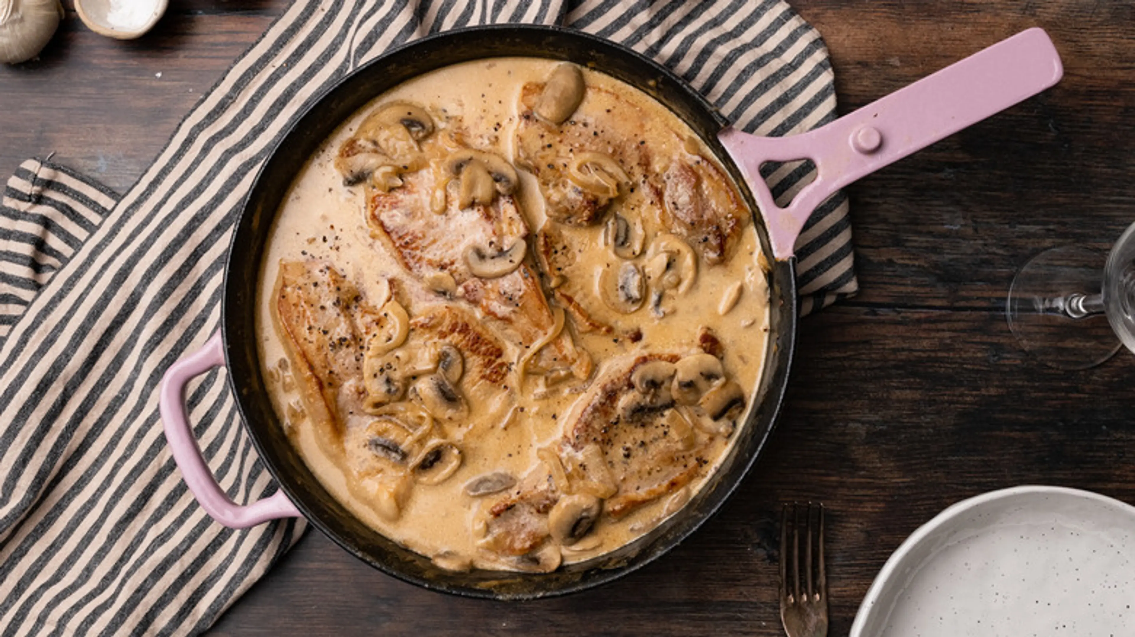 Creamy Smothered Pork Chops Recipe