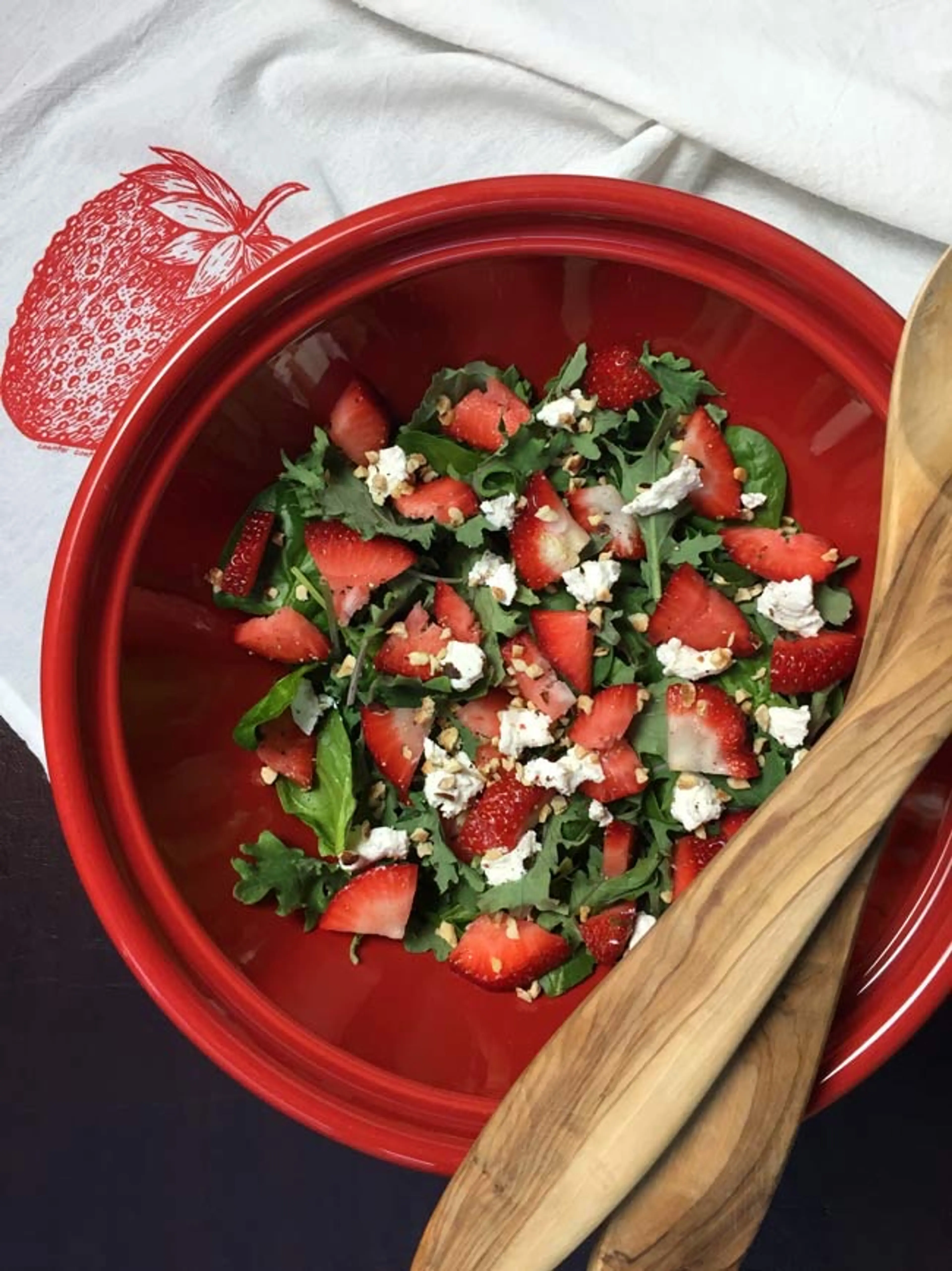 Goat Cheese Salad with Spinach, Strawberries, Pecans and Bal