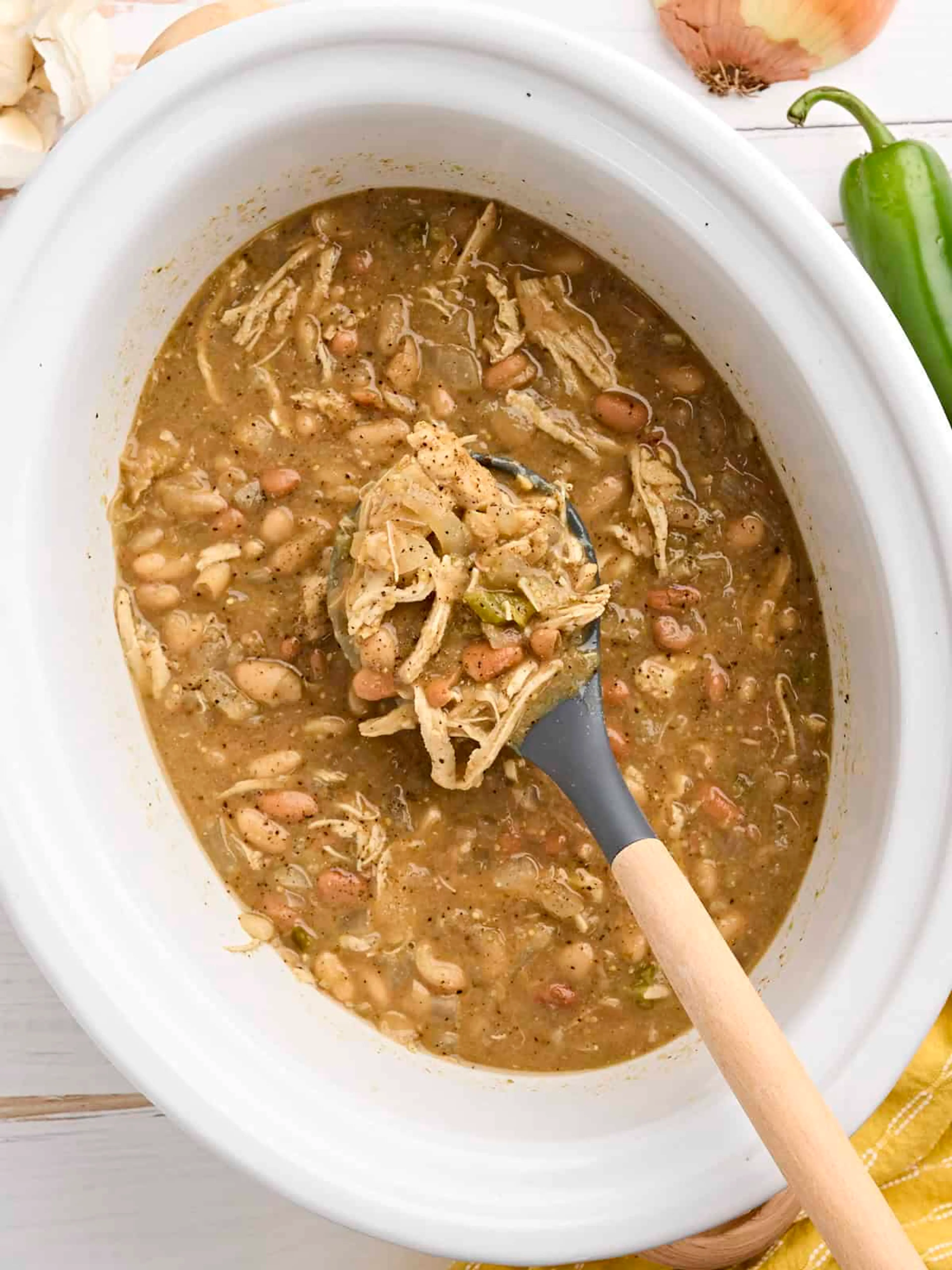 Slow Cooker White Chicken Chili