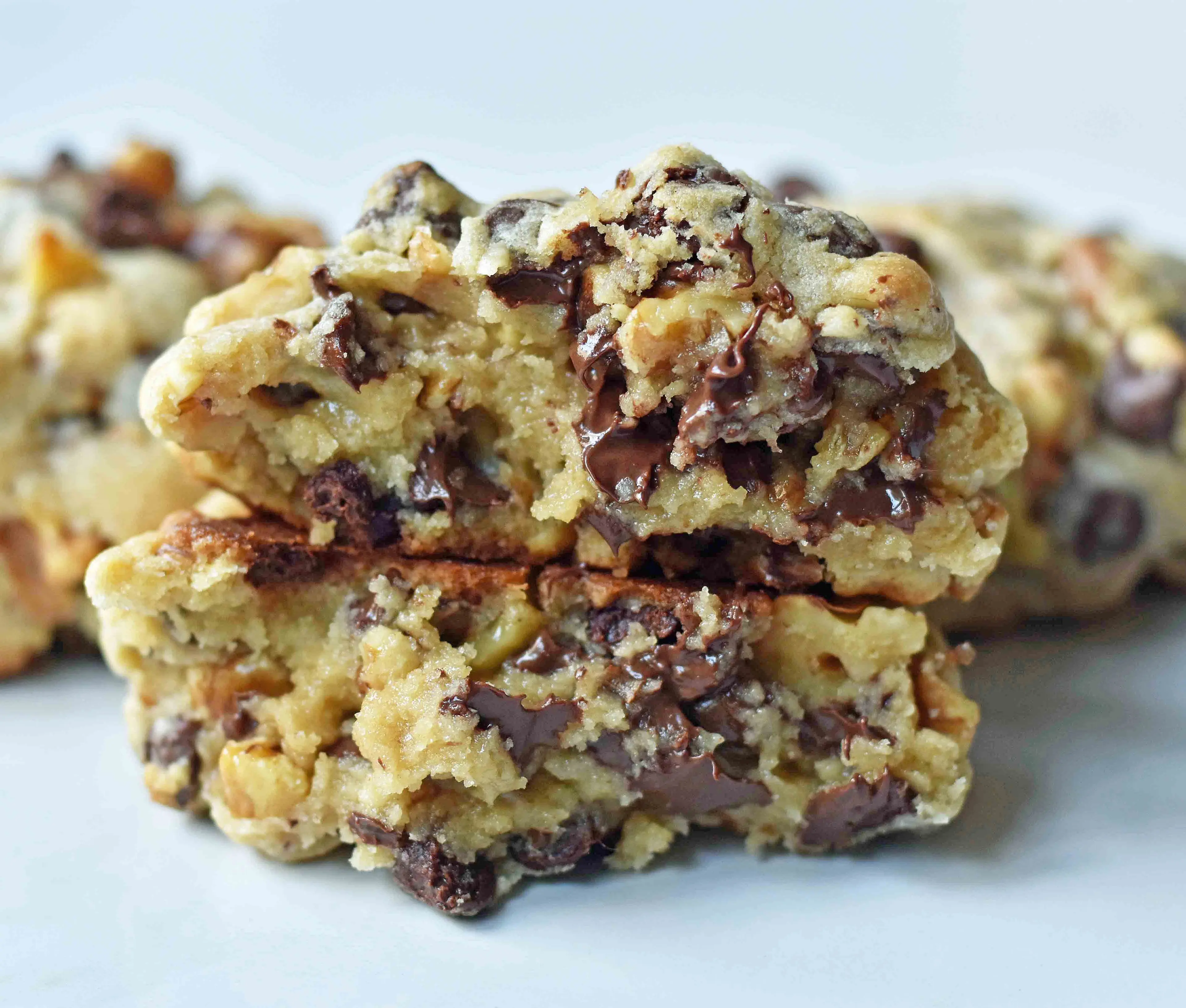 Levain Bakery Chocolate Chip Cookies
